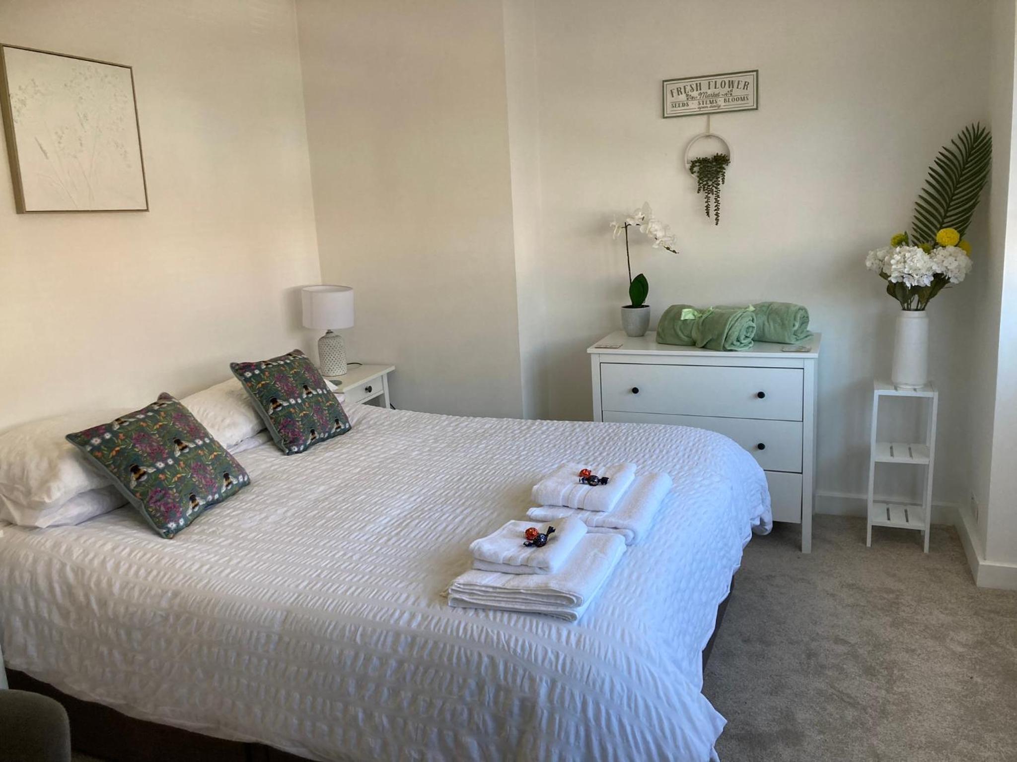 Large Double or Twin Room photo 3