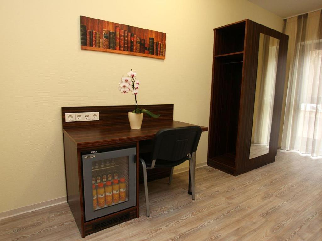 Double Room - Photo 2