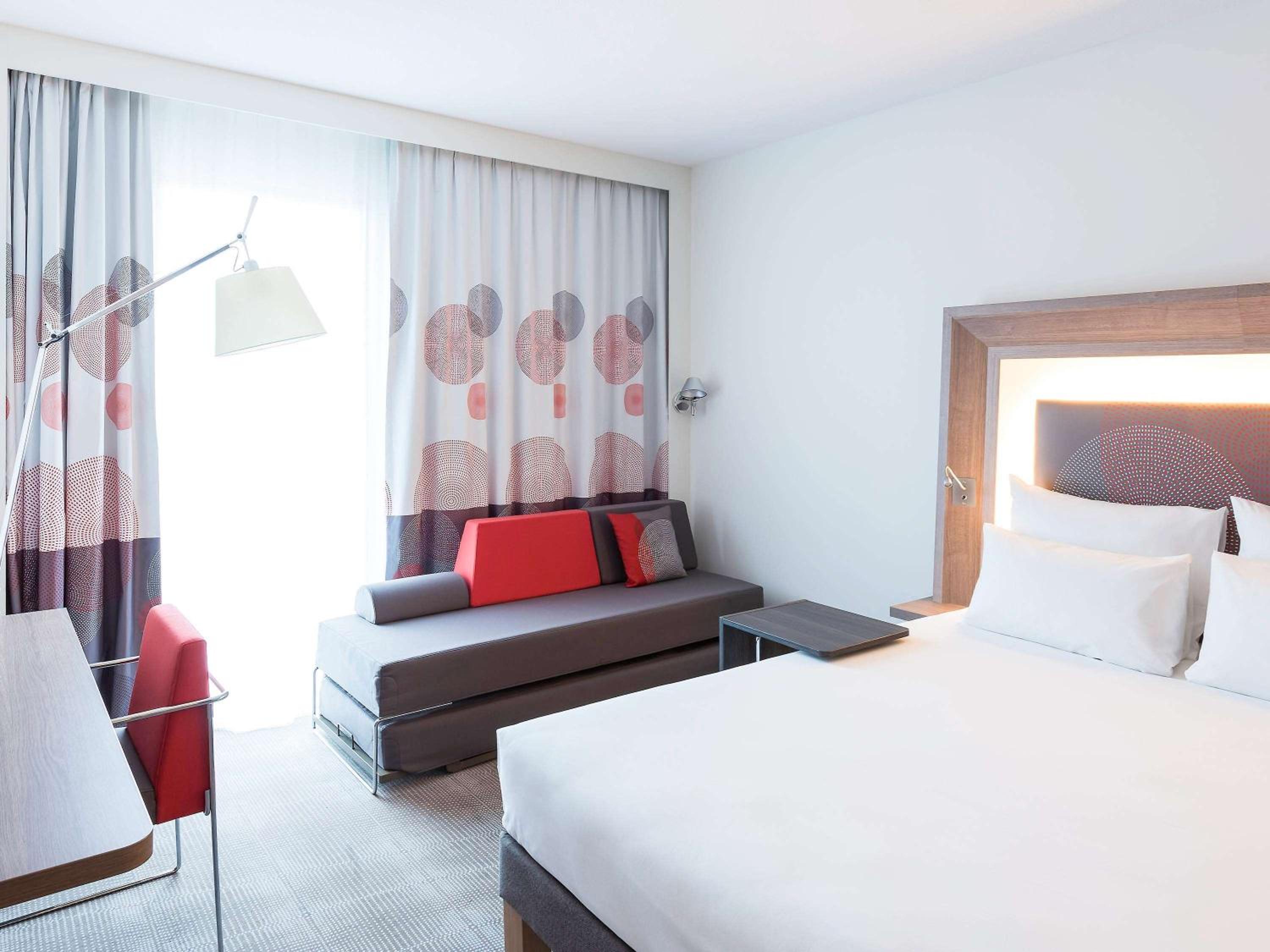 Standard Room with Double Bed and One Sofa Bed photo 3