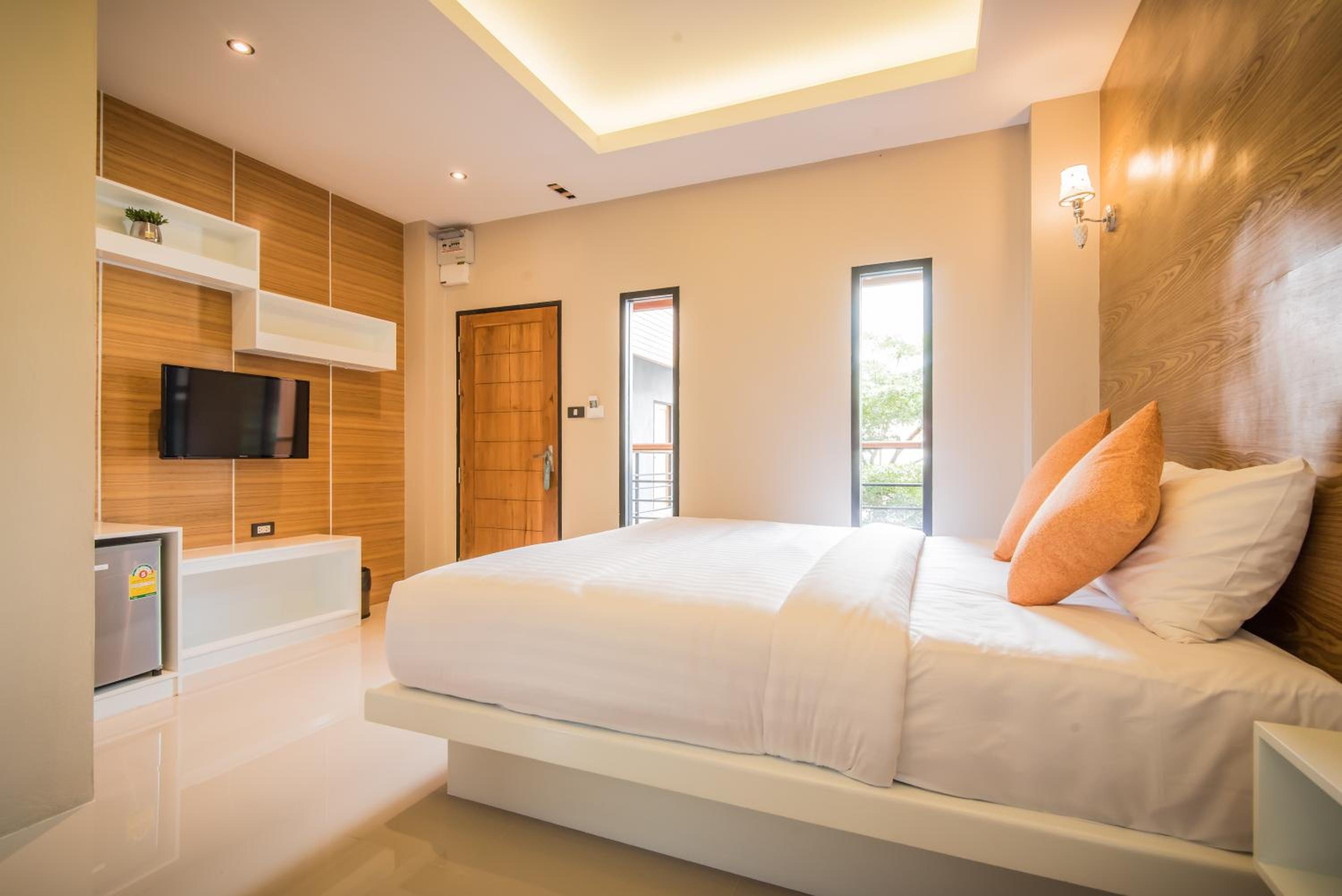 Standard Double Room - Photo 14