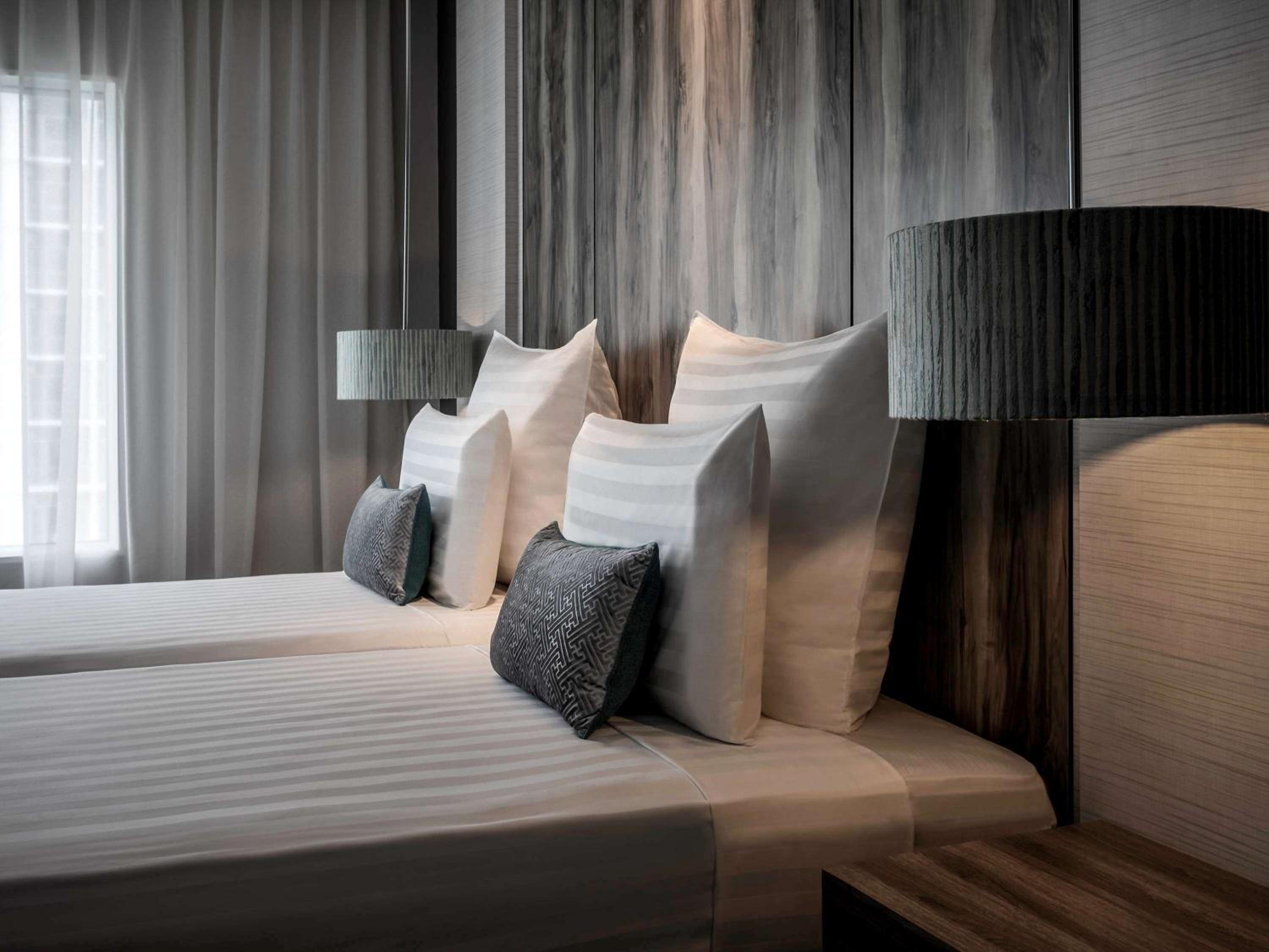 Deluxe Executive Twin Room with Sea View