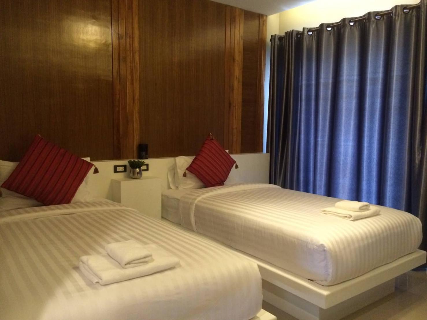 Standard Twin Room - Photo 1