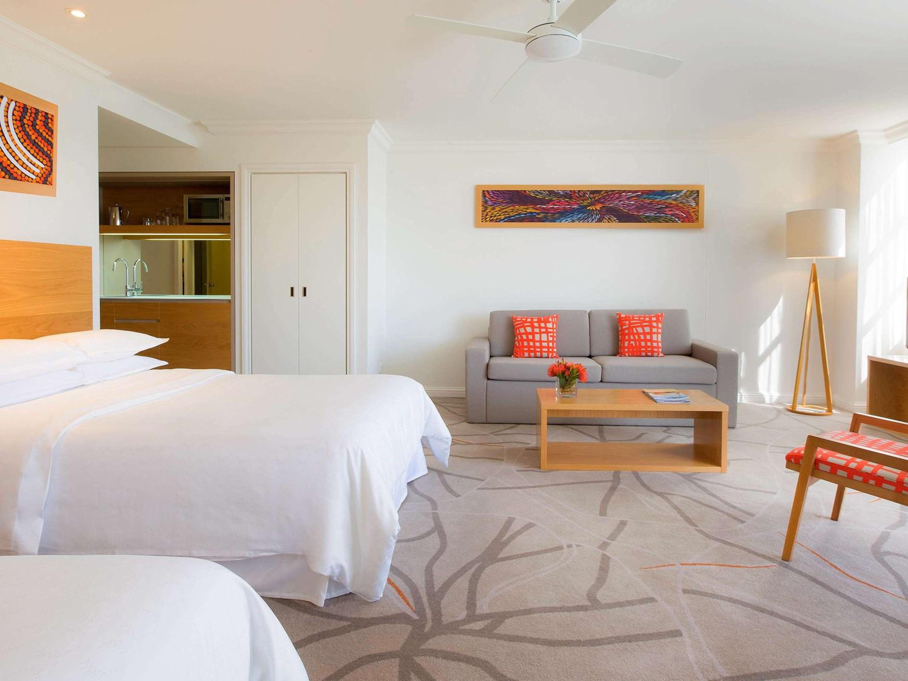 Superior Double Room With Two Double Beds And View - Photo 1