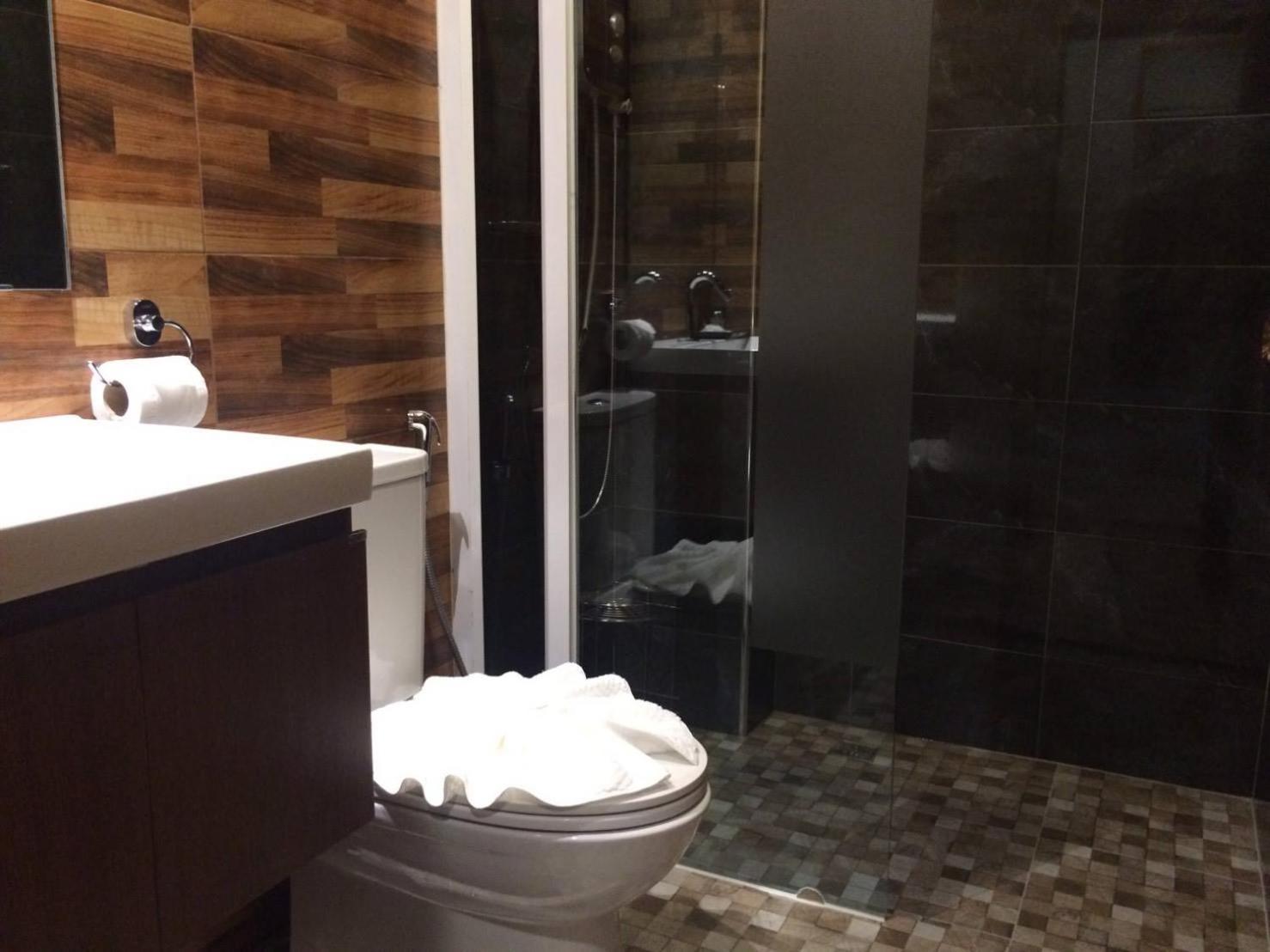 Standard Double Room - Photo 6