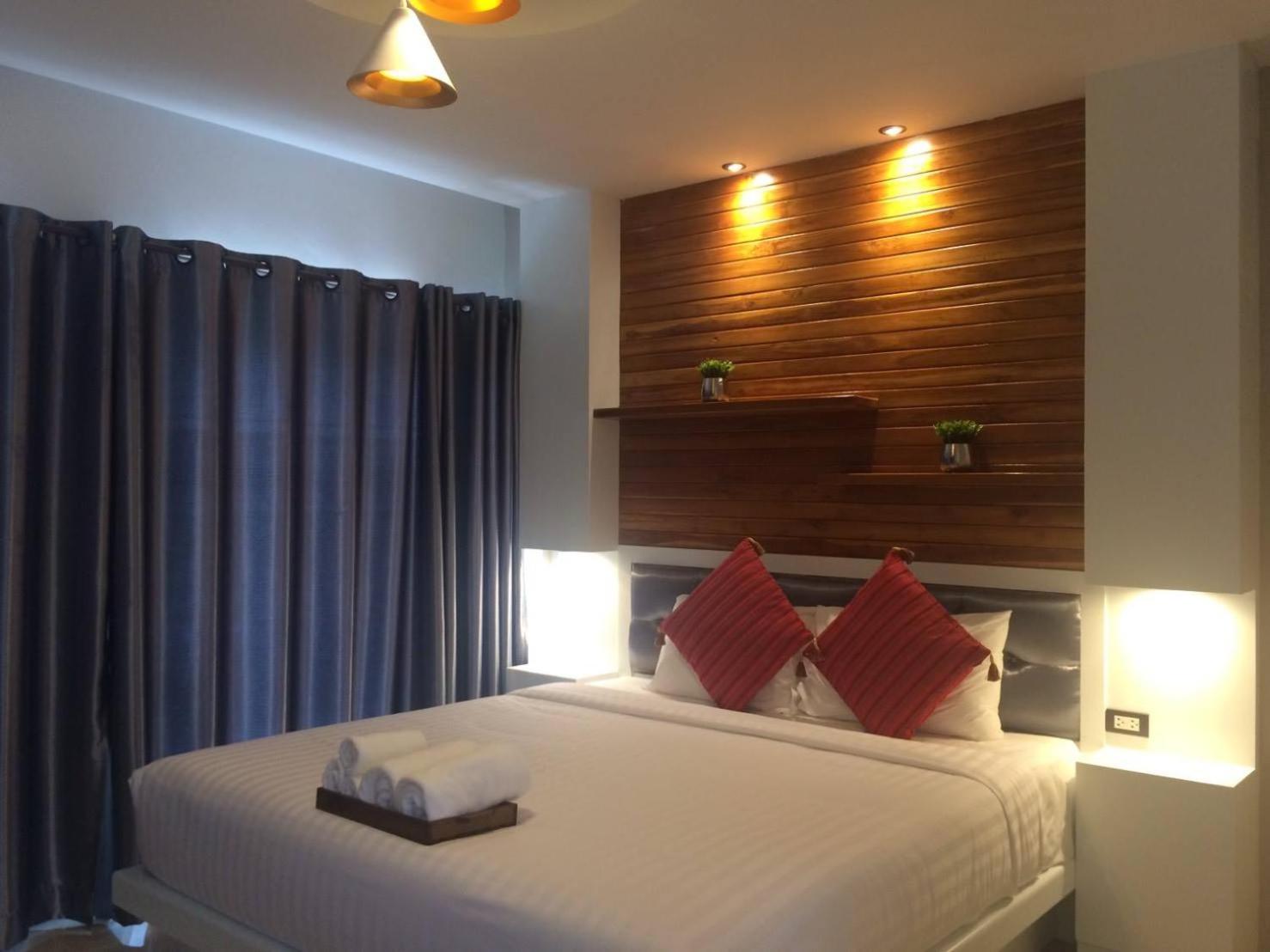Standard Double Room - Photo 8