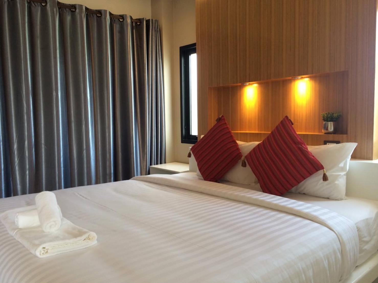 Standard Double Room - Photo 11