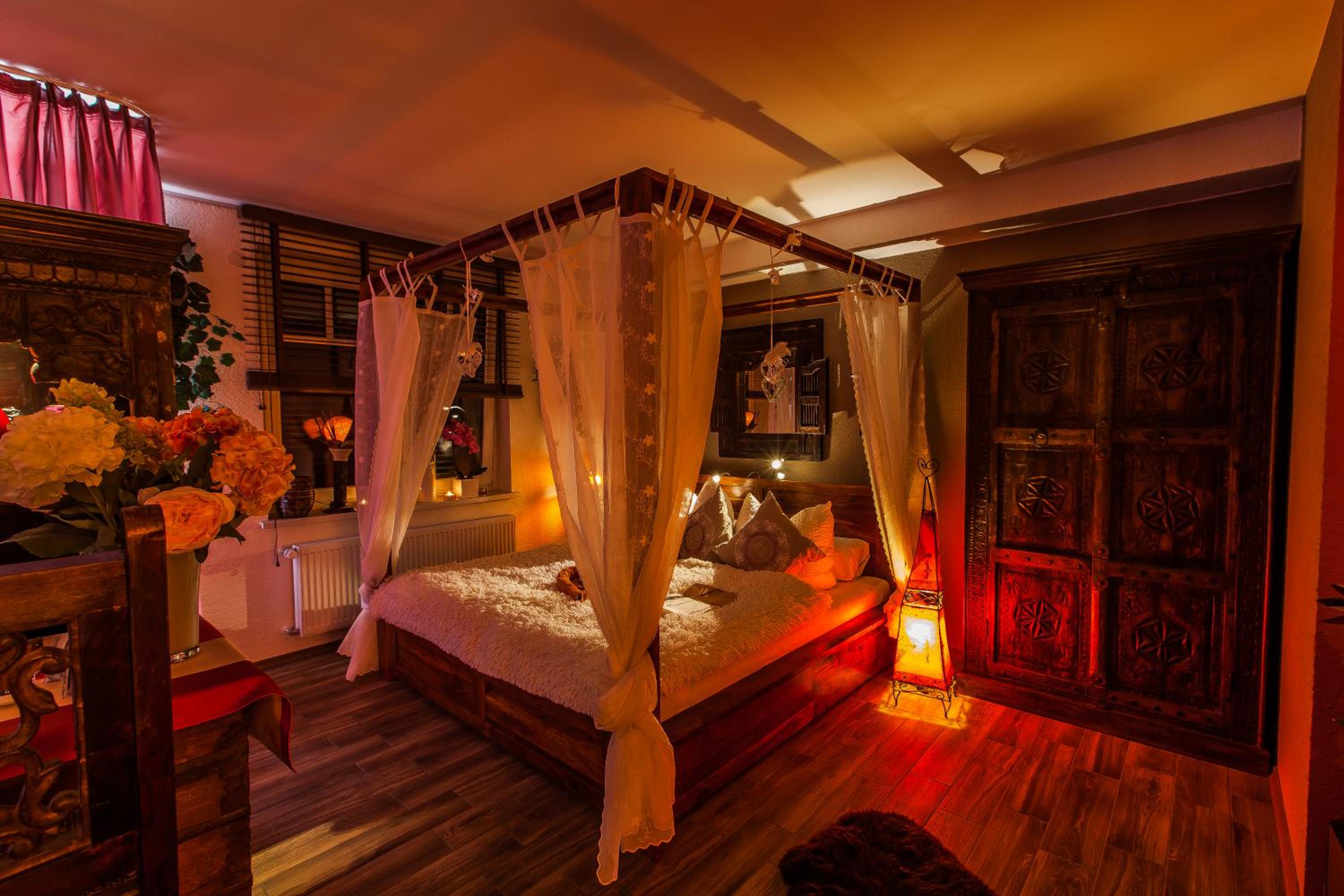 Deluxe Suite with Spa Bath photo 1