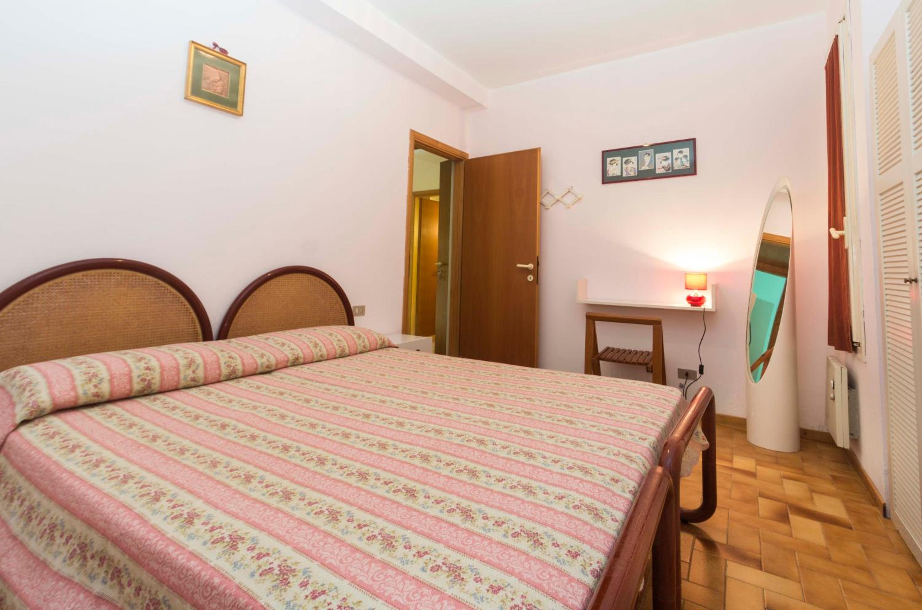 Two-Bedroom Apartment (4 Adults + 2 Children) photo 1