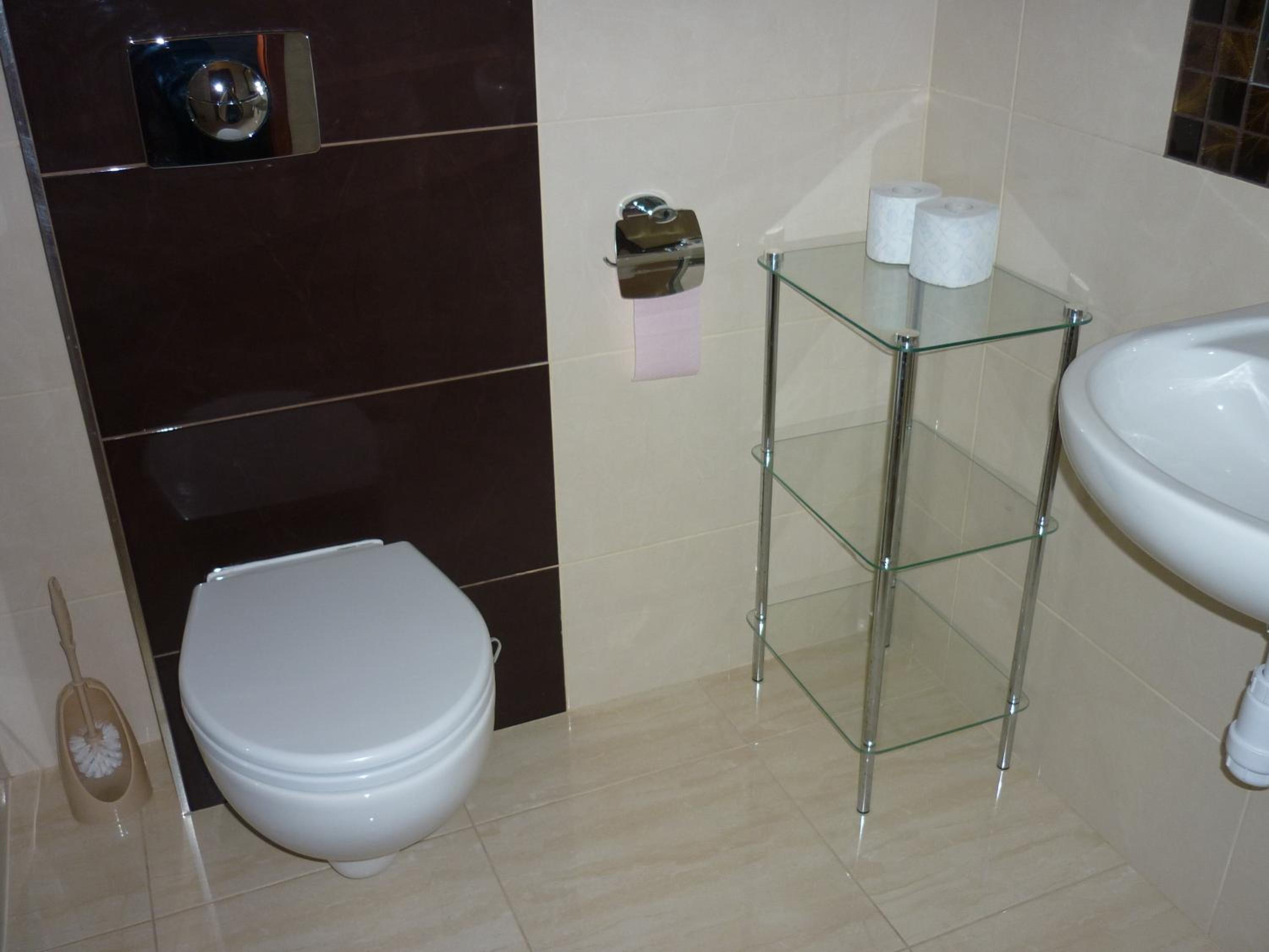 Small Double or Twin Room photo 3