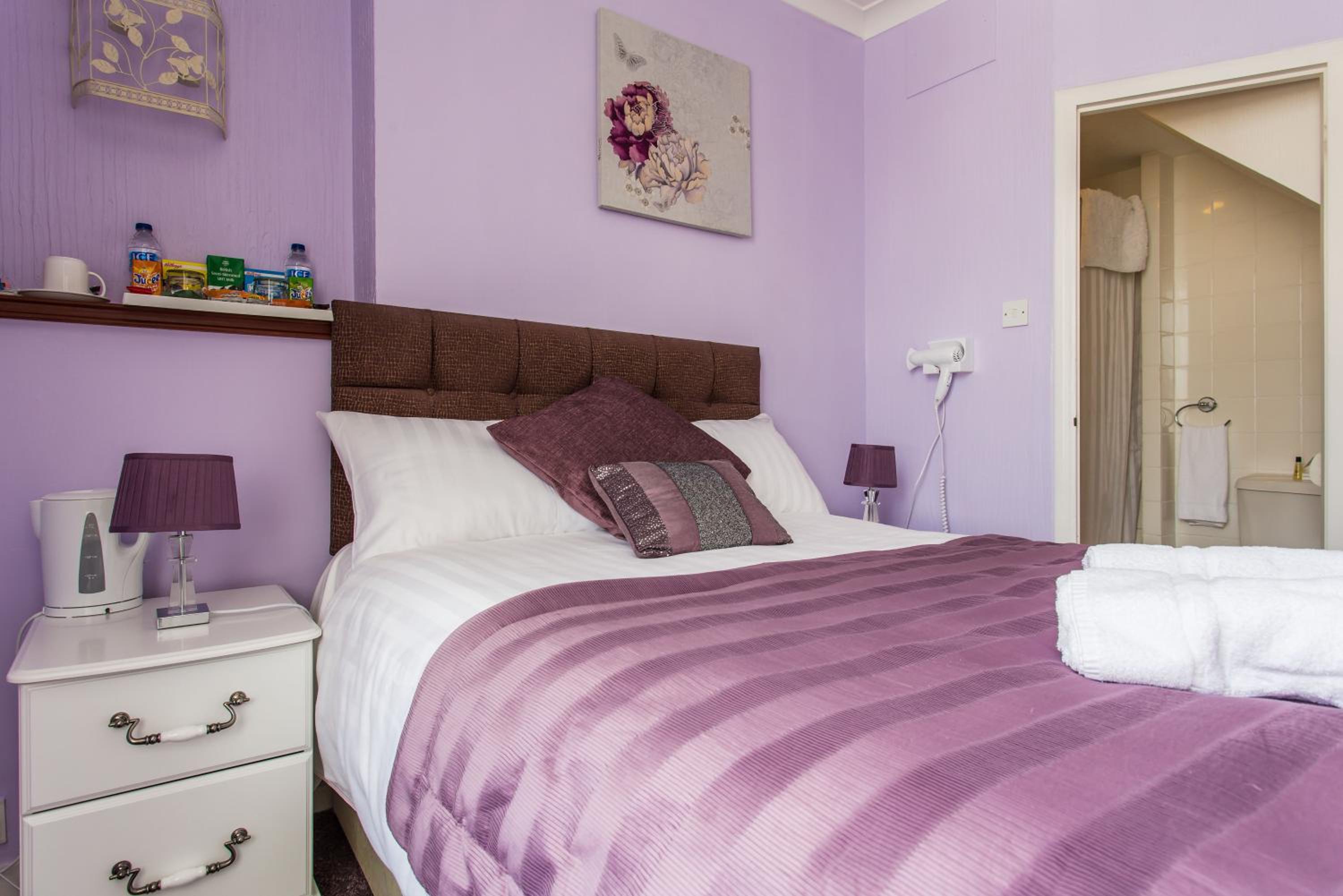 Double Room - Lavender & Silver   photo 2