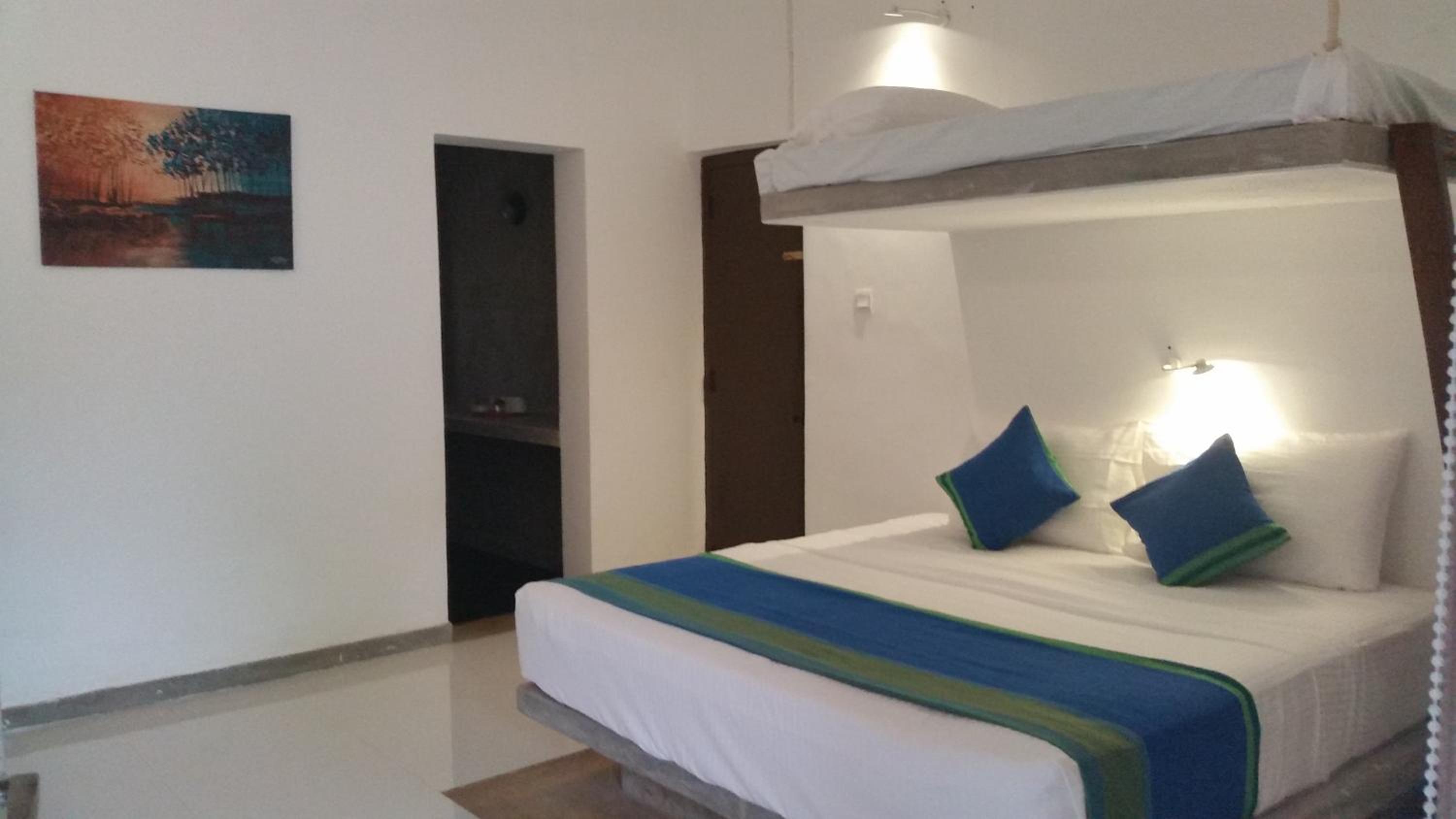 Deluxe Triple Room photo 3