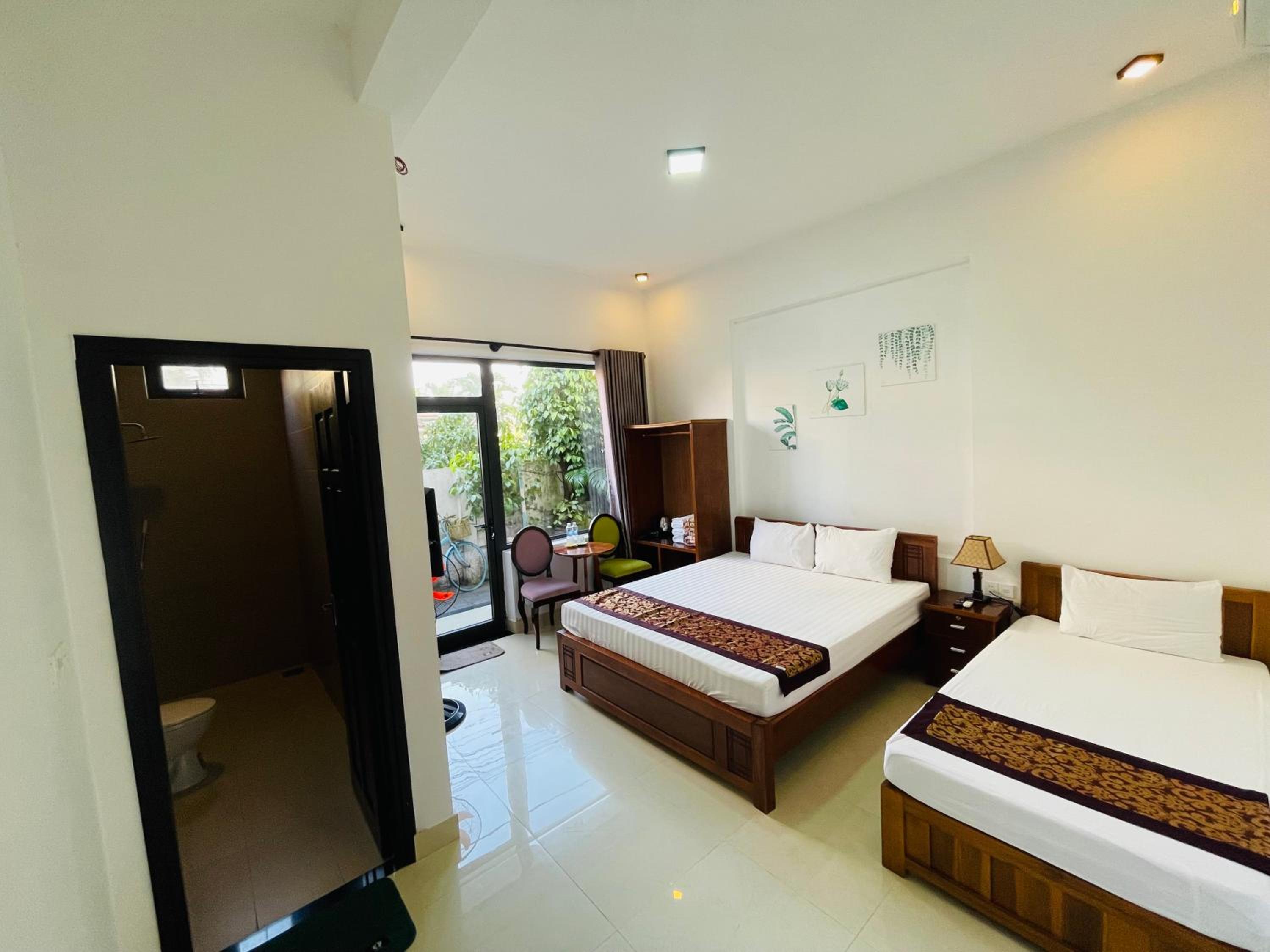Triple Room with Terrace photo 2