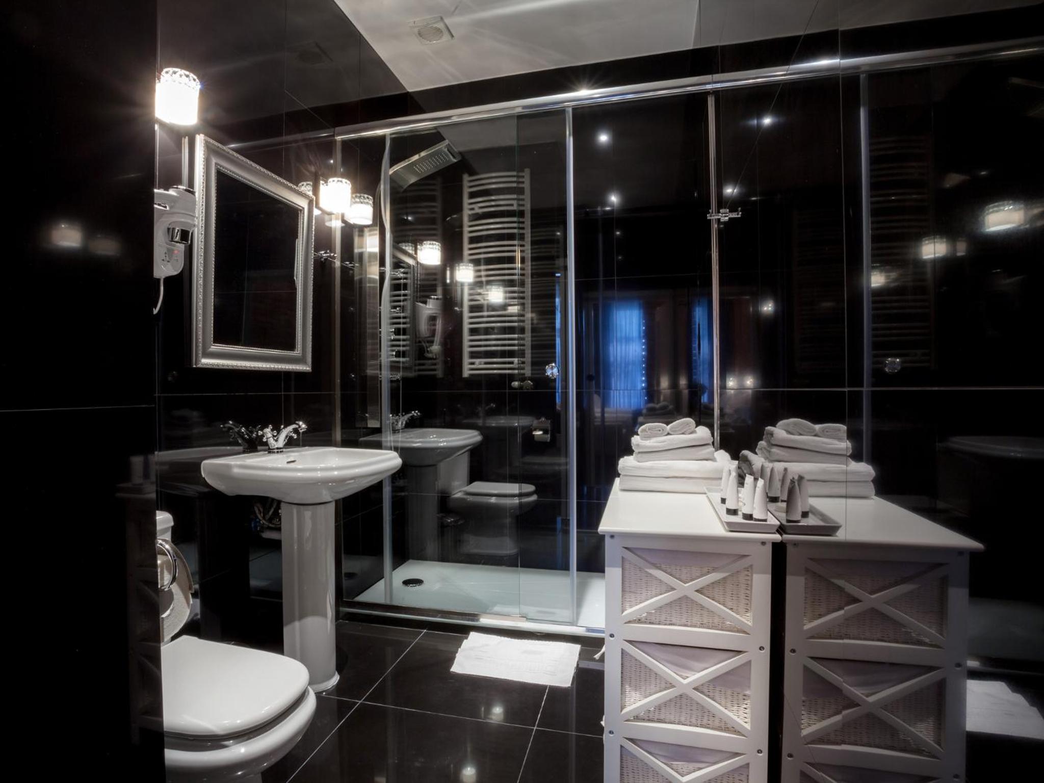 Junior Suite with Main Market Square View photo 2
