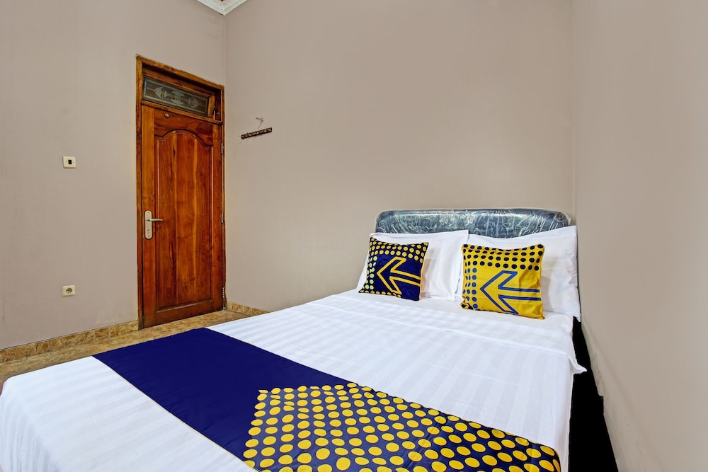 Economy Double Room photo 3