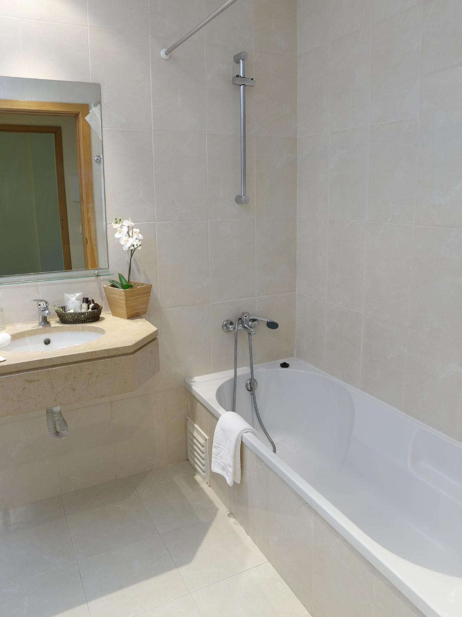 Triple Room - Photo 3