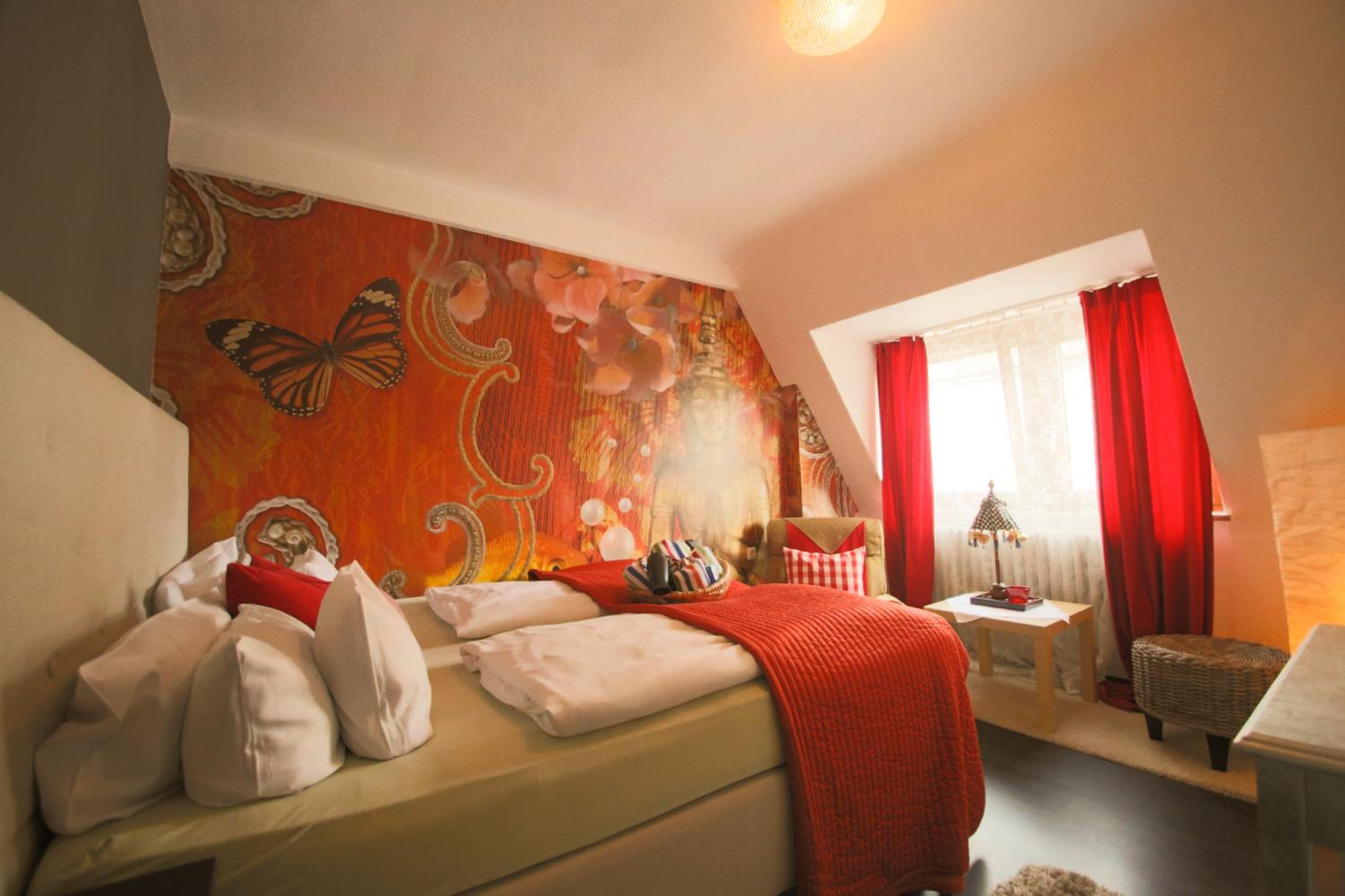 Double Room - Photo 7