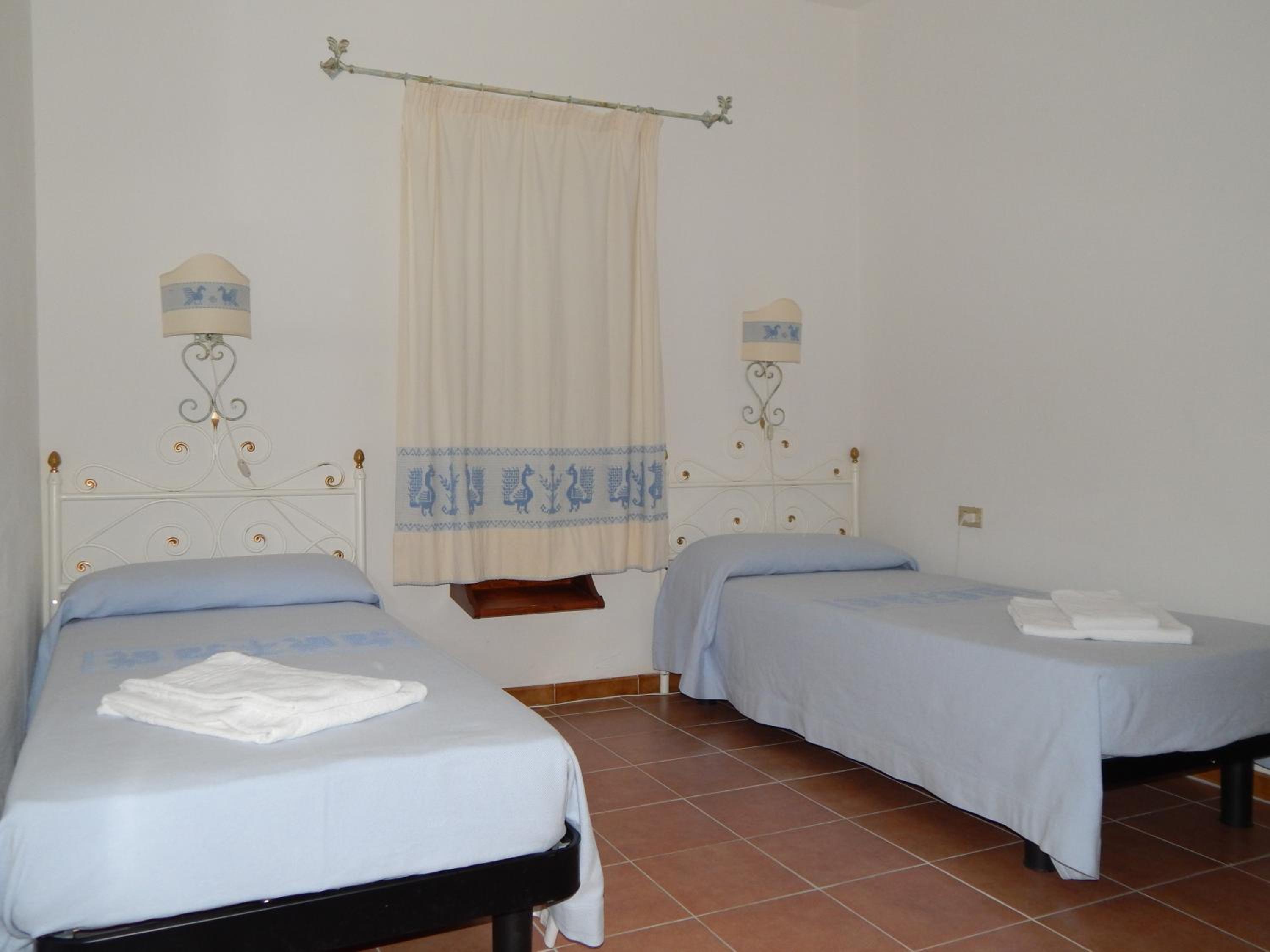 Two-Bedroom Apartment (5 Adults) photo 1
