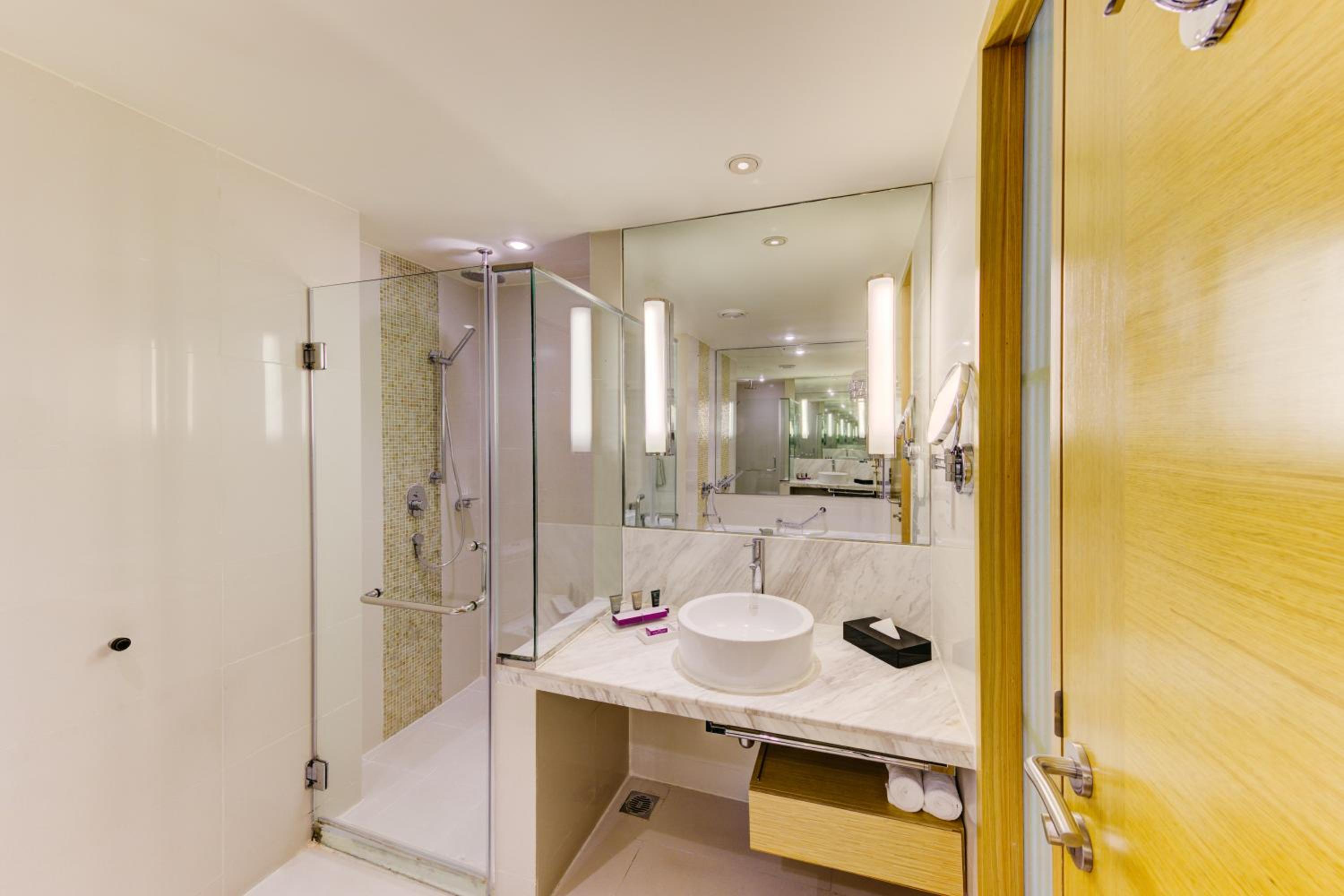 Superior King Room - Photo 1
