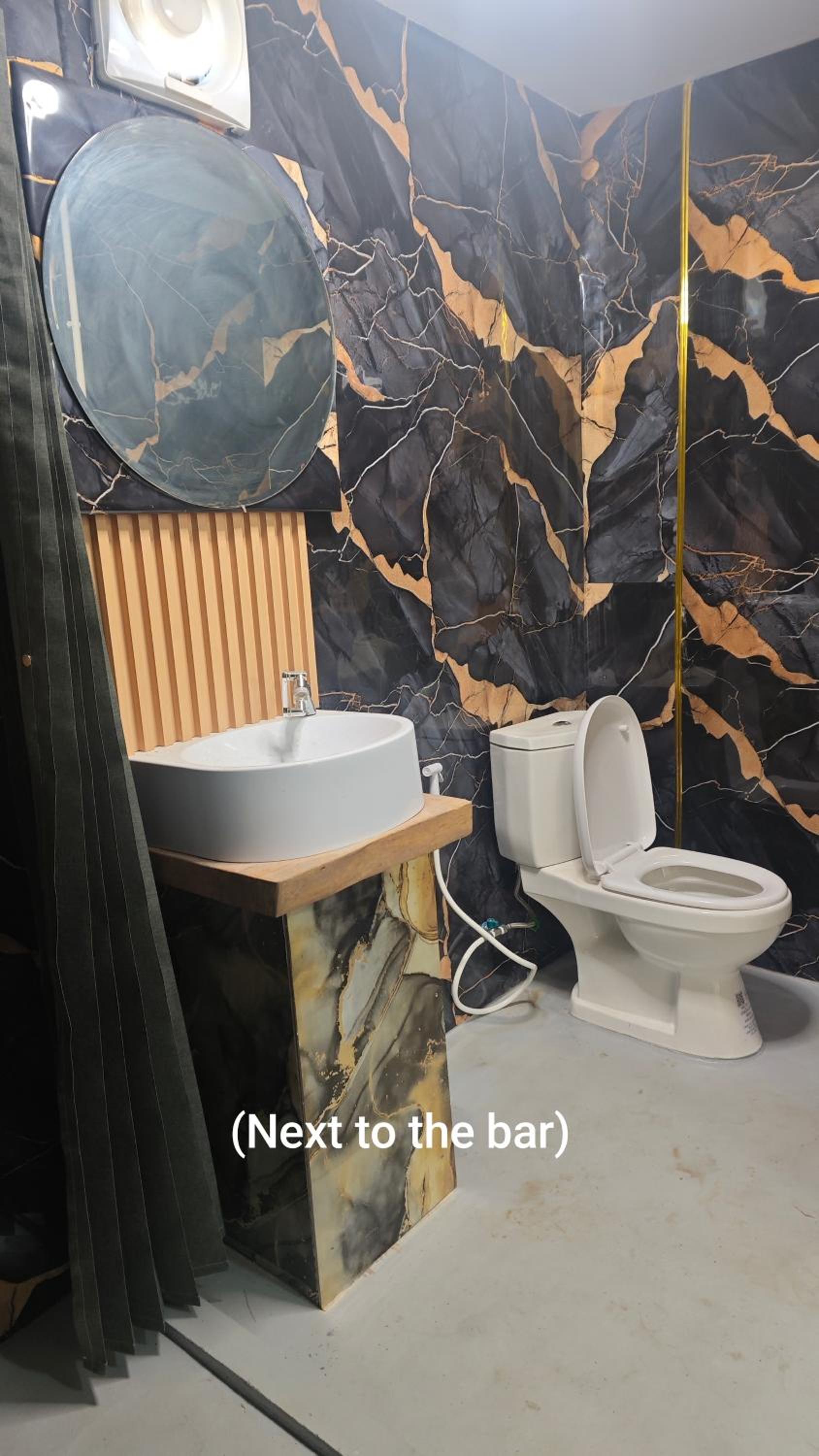 Double or Twin Room with Private Bathroom photo 3