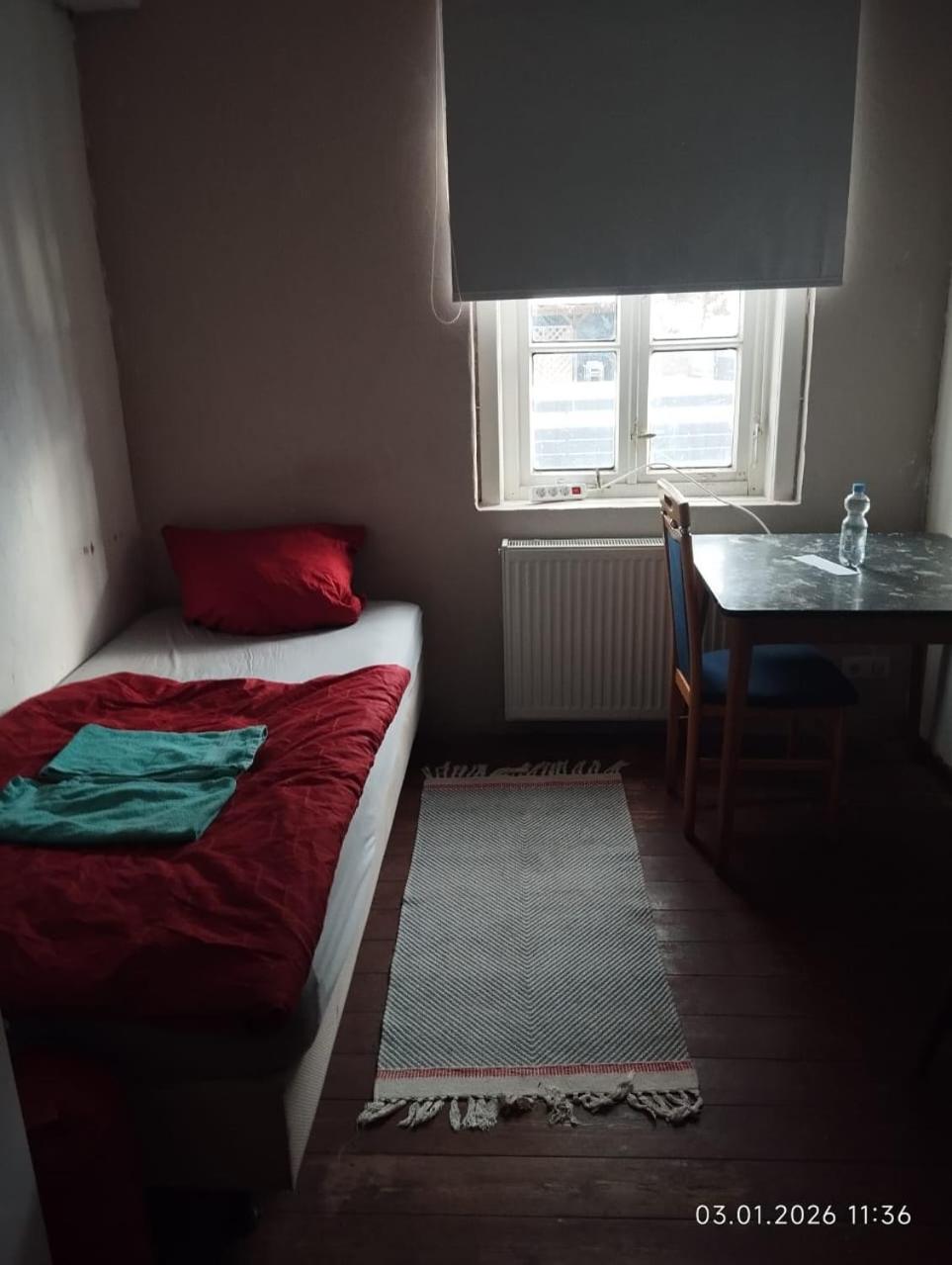Single Room photo 2
