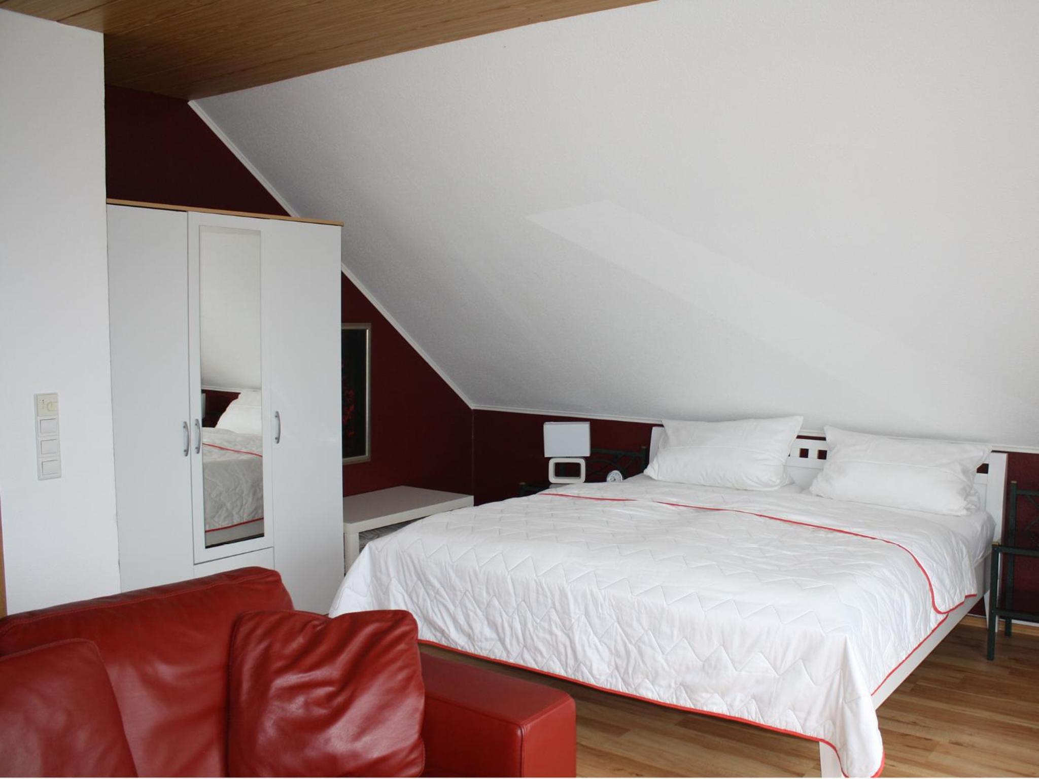 Apartment with Balcony - Photo 19