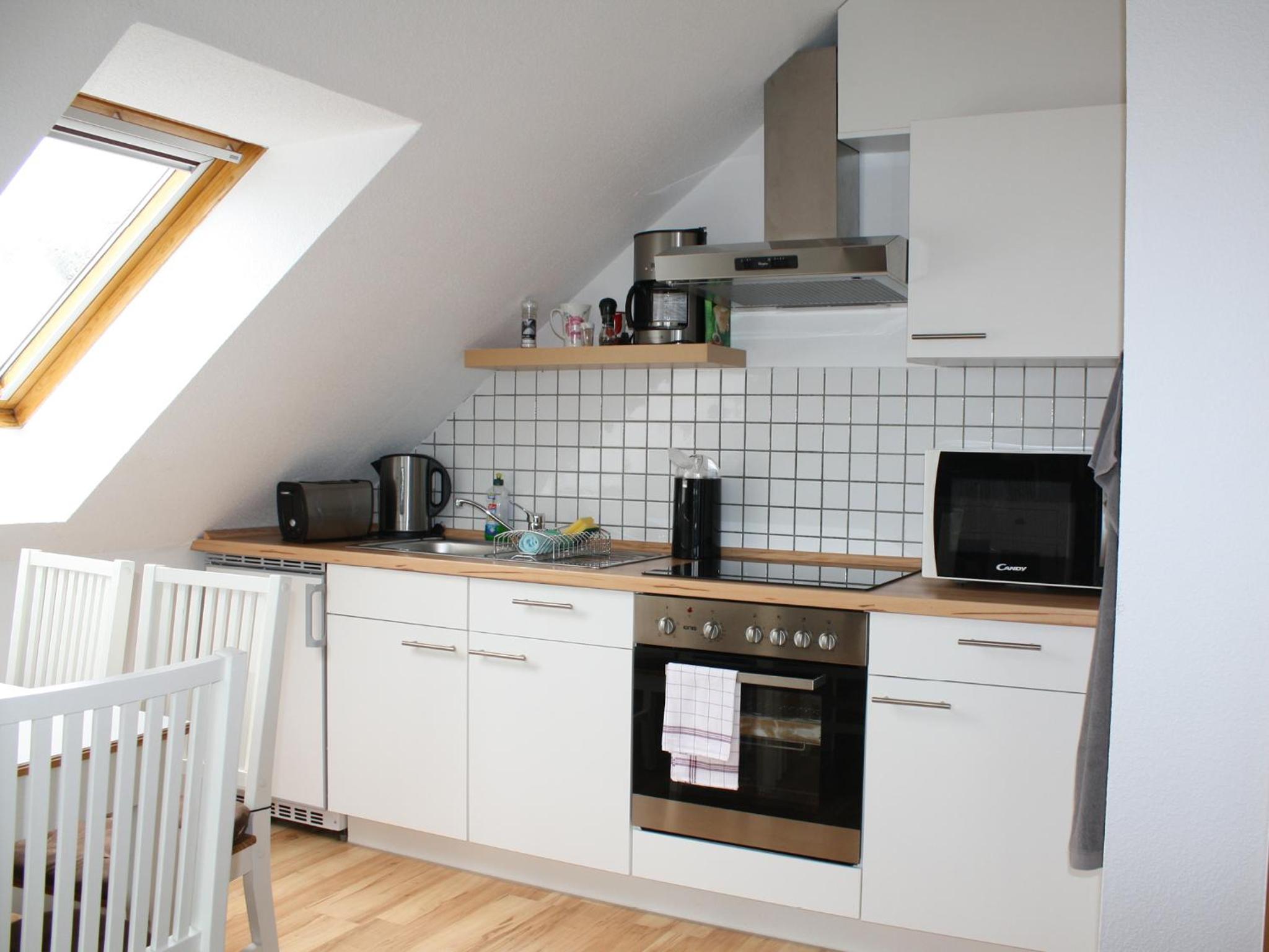 Apartment with Balcony - Photo 15