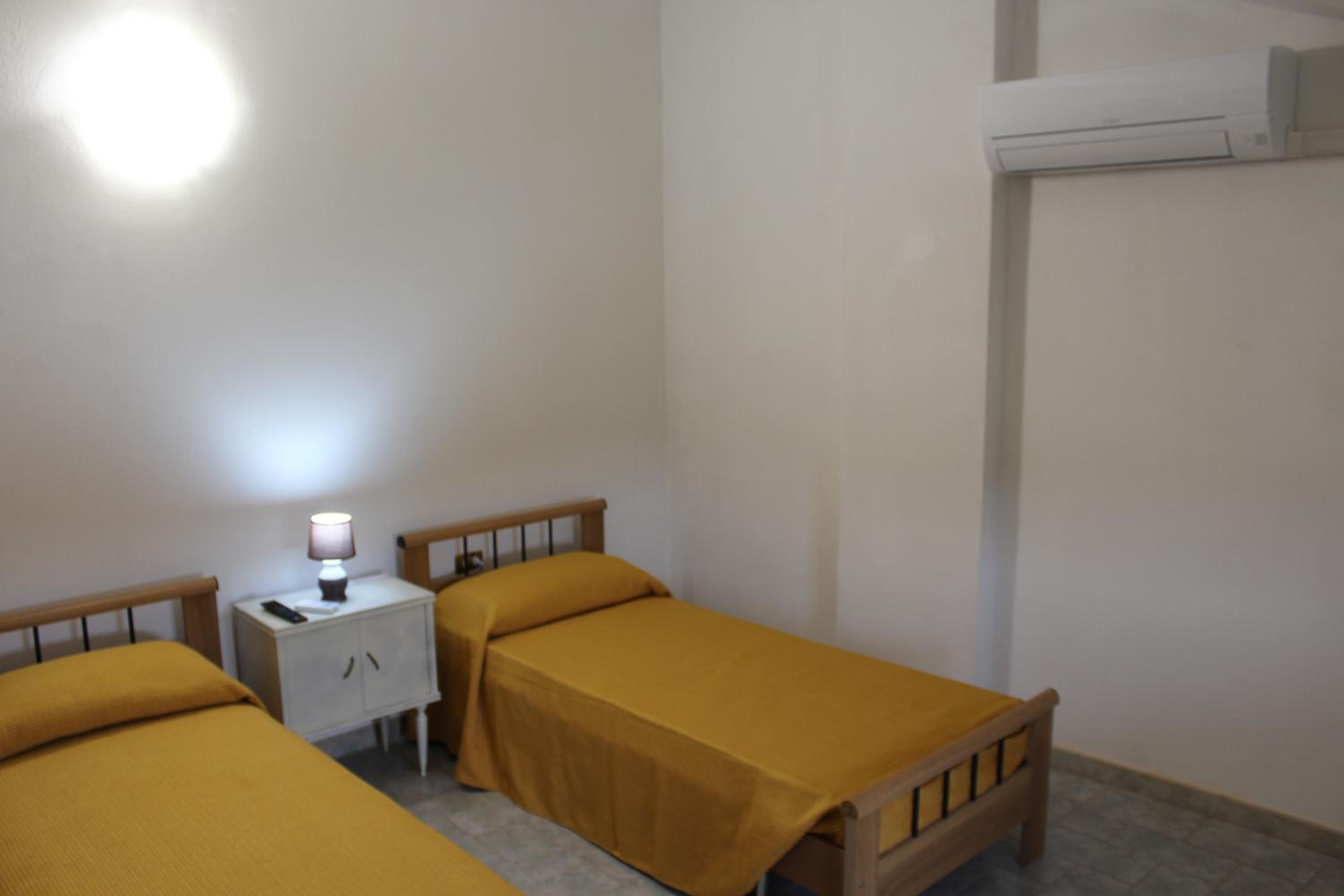 Standard Double or Twin Room photo 3