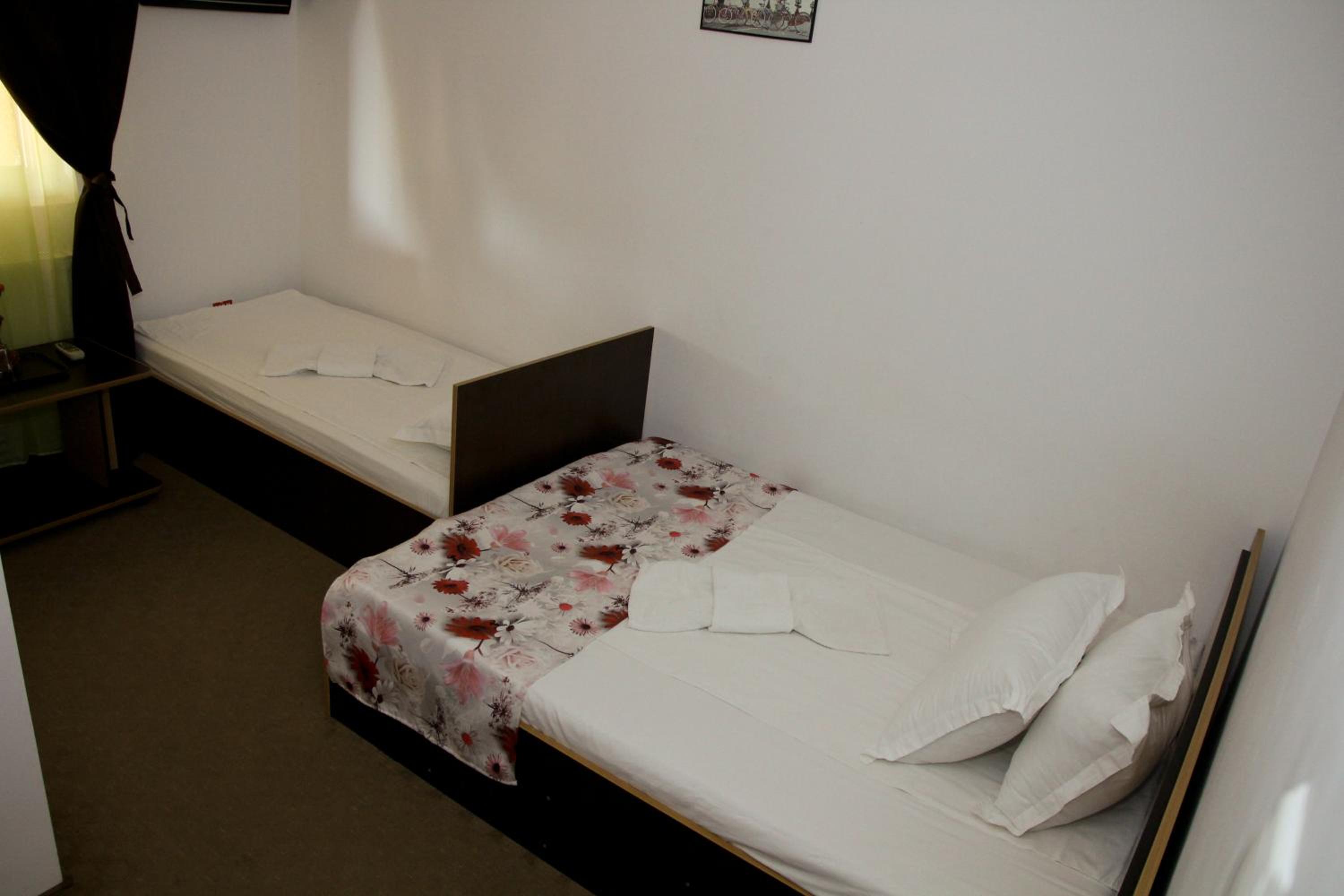 Triple Room with Private Bathroom photo 2