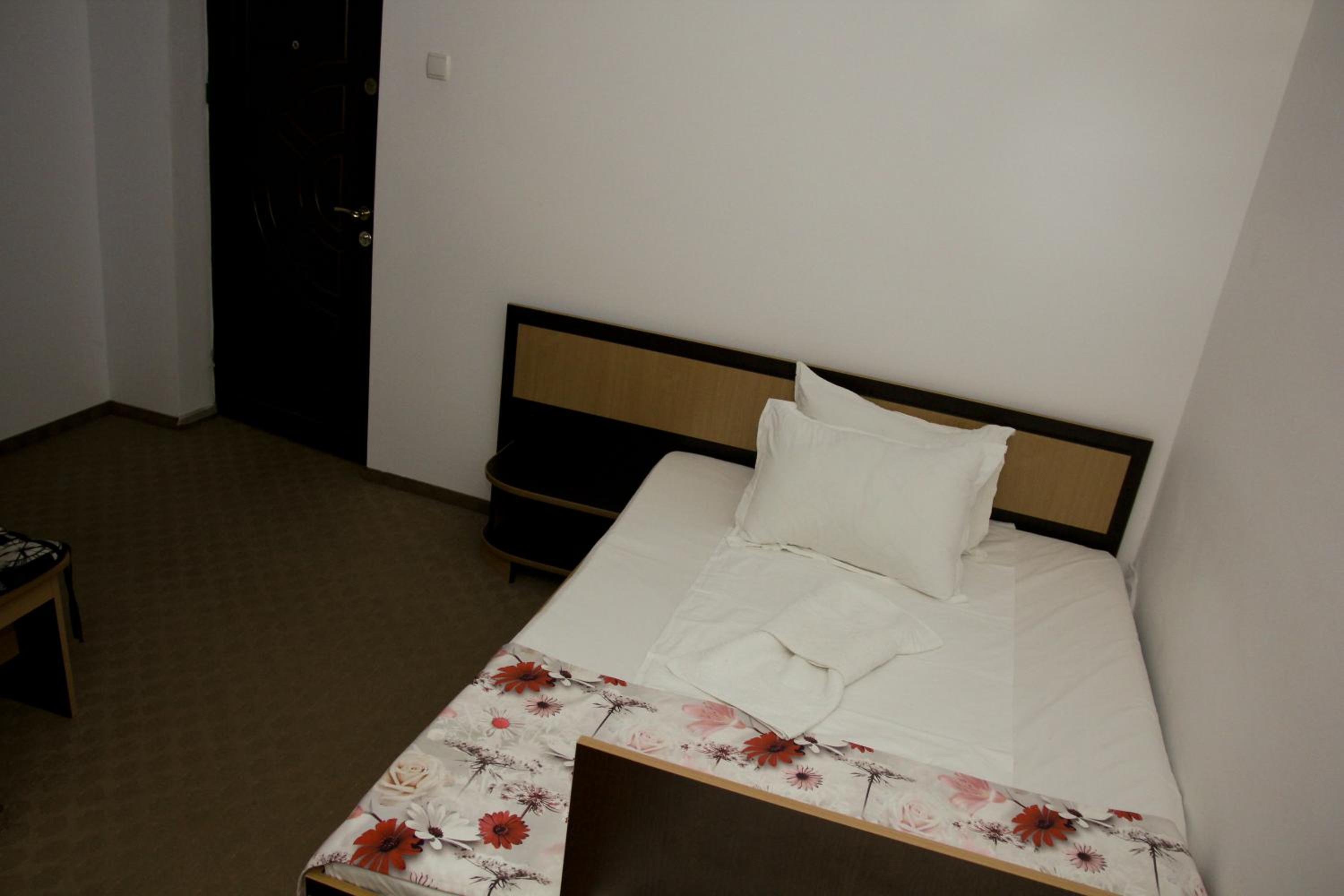 Triple Room with Private Bathroom photo 1
