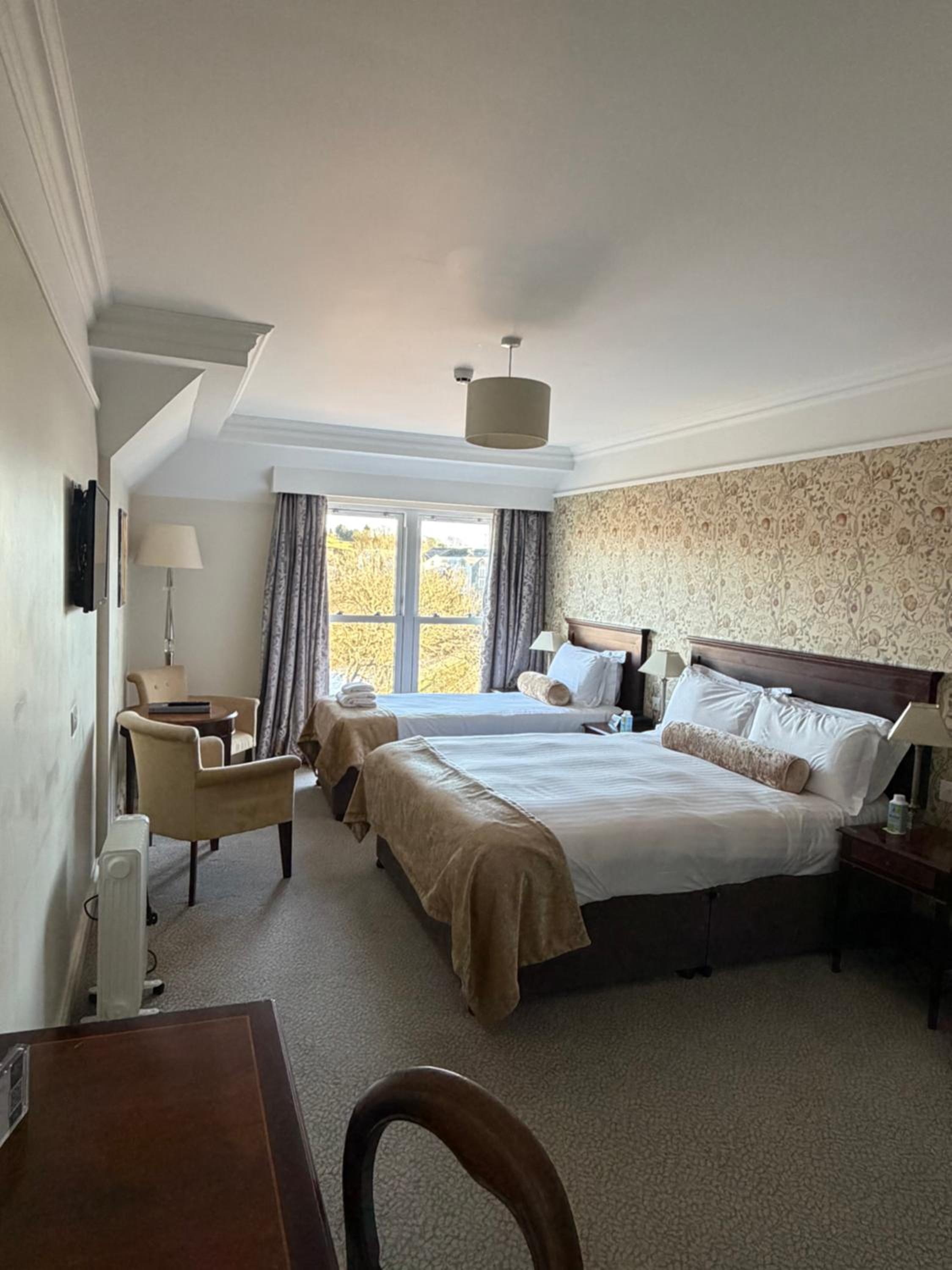 Superior Twin Room - Photo 3
