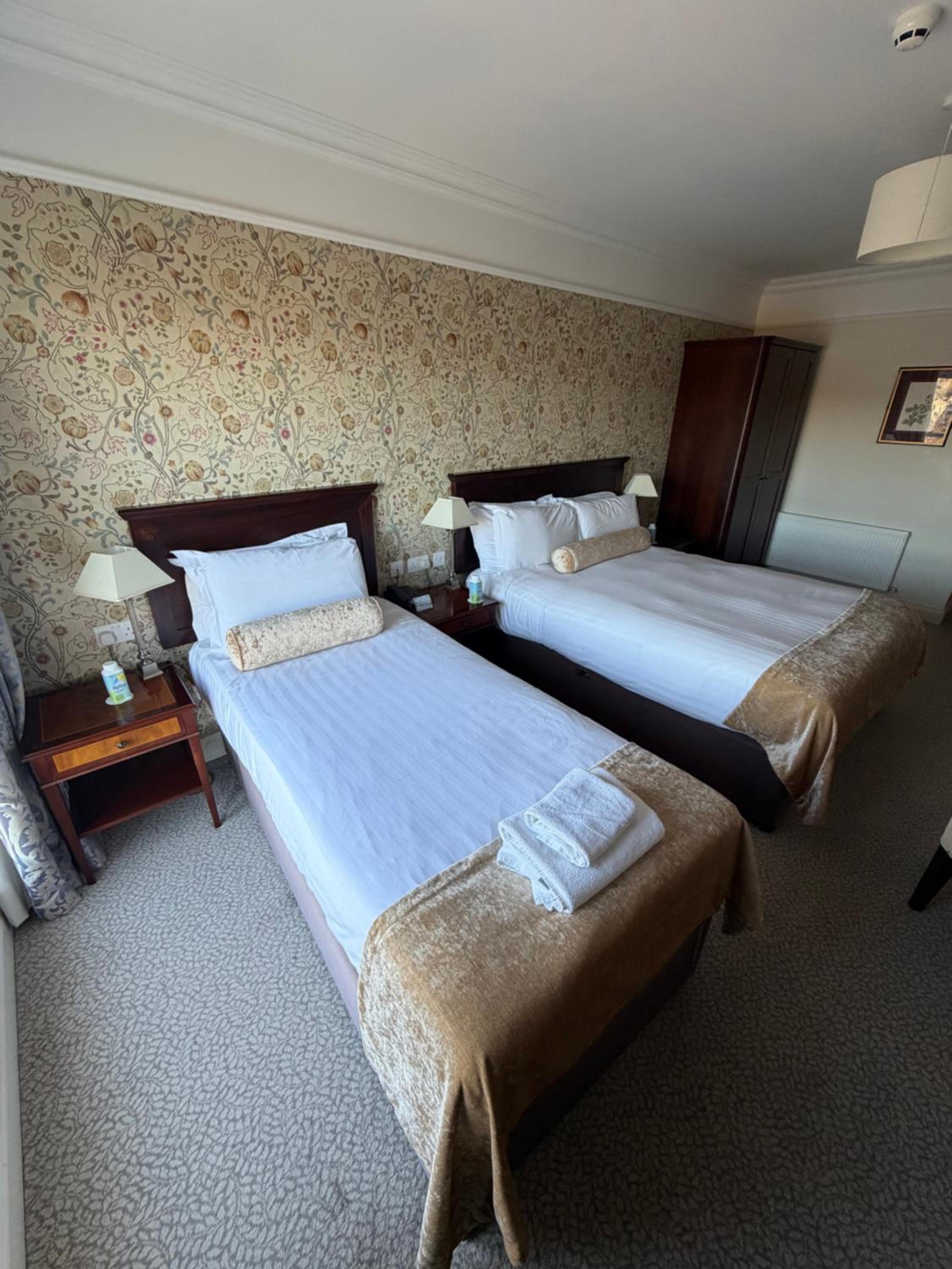 Superior Twin Room - Photo 5