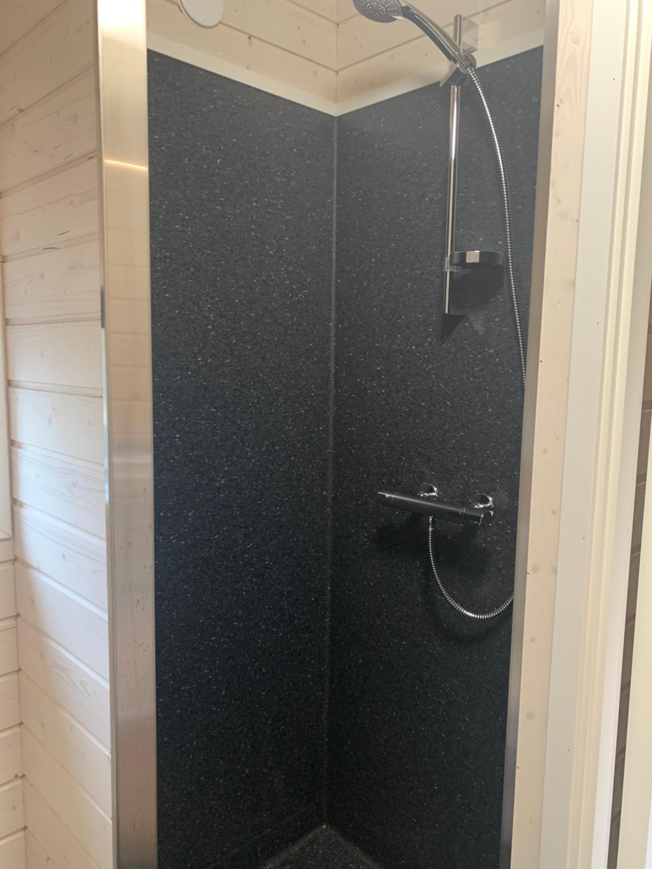 One-Bedroom House photo 2