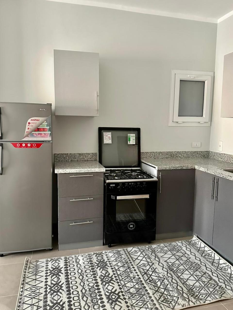 Deluxe King Suite photo 3