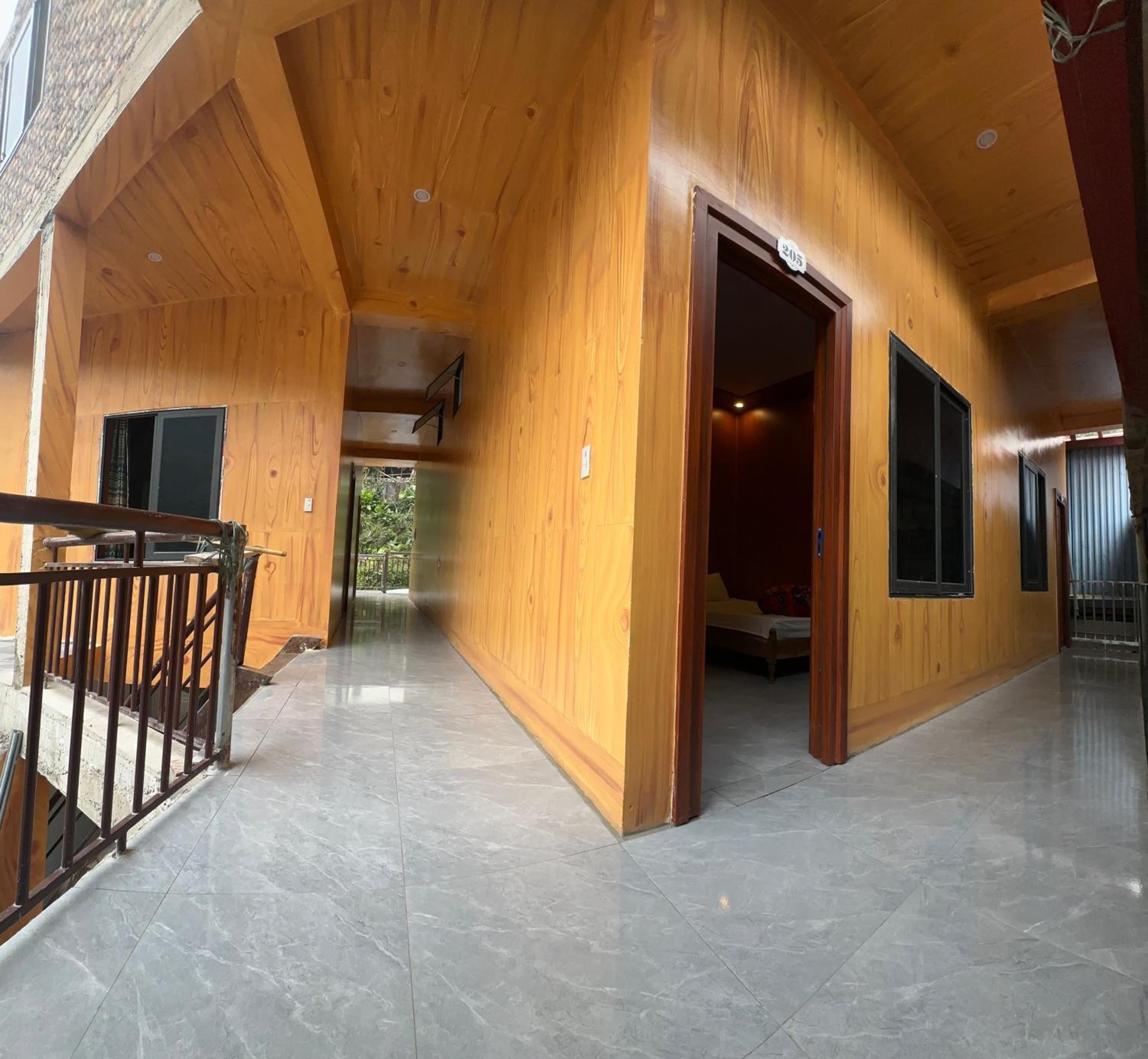 Large Double Room photo 1