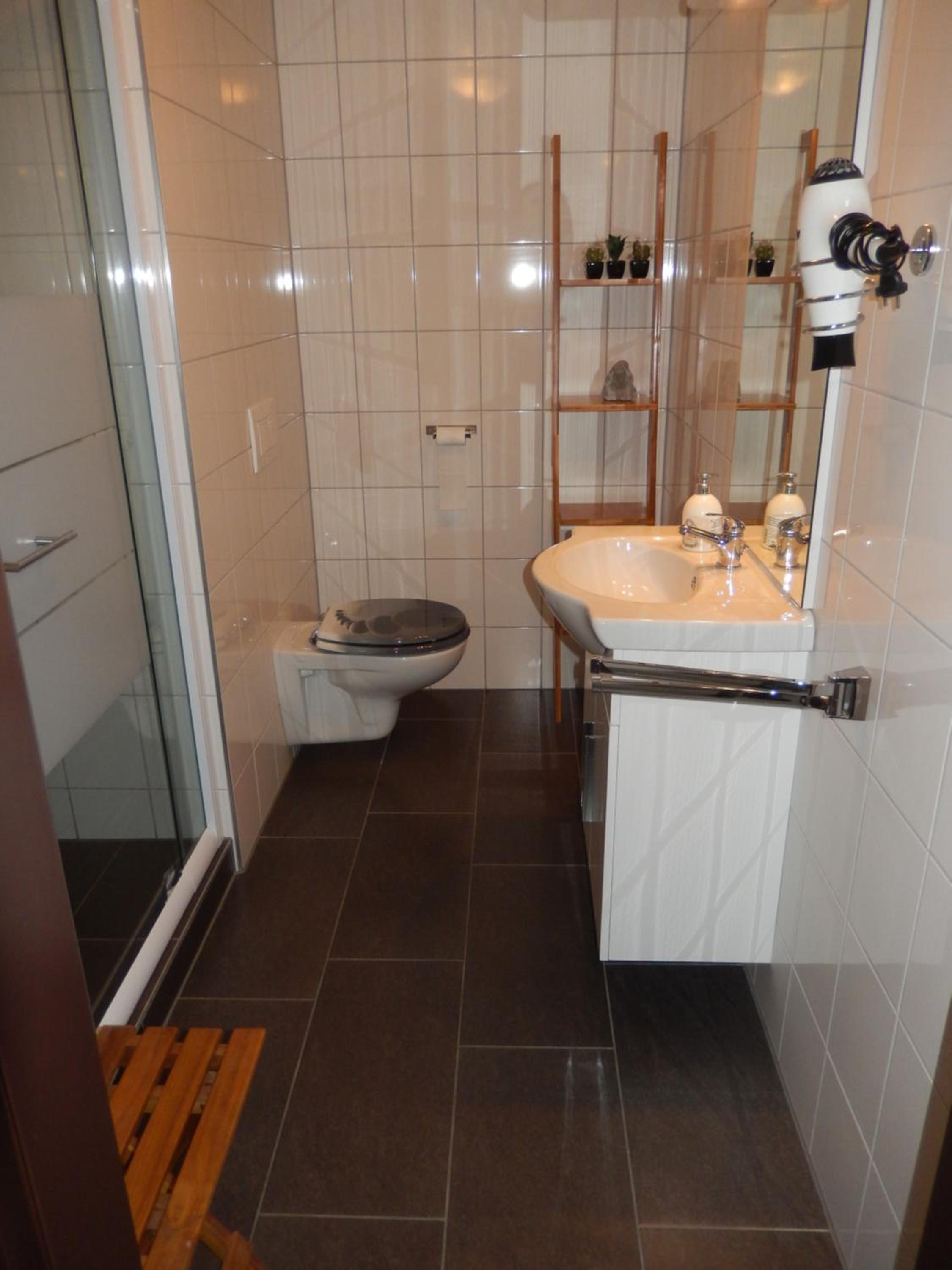 Apartment - Ground Floor photo 2
