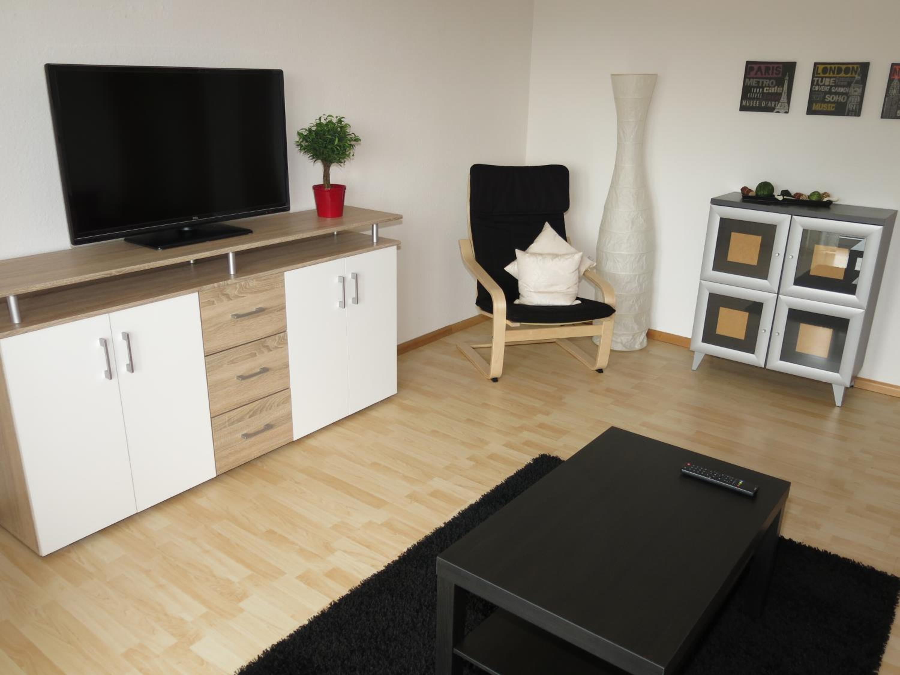 Two-Bedroom Apartment - Photo 19