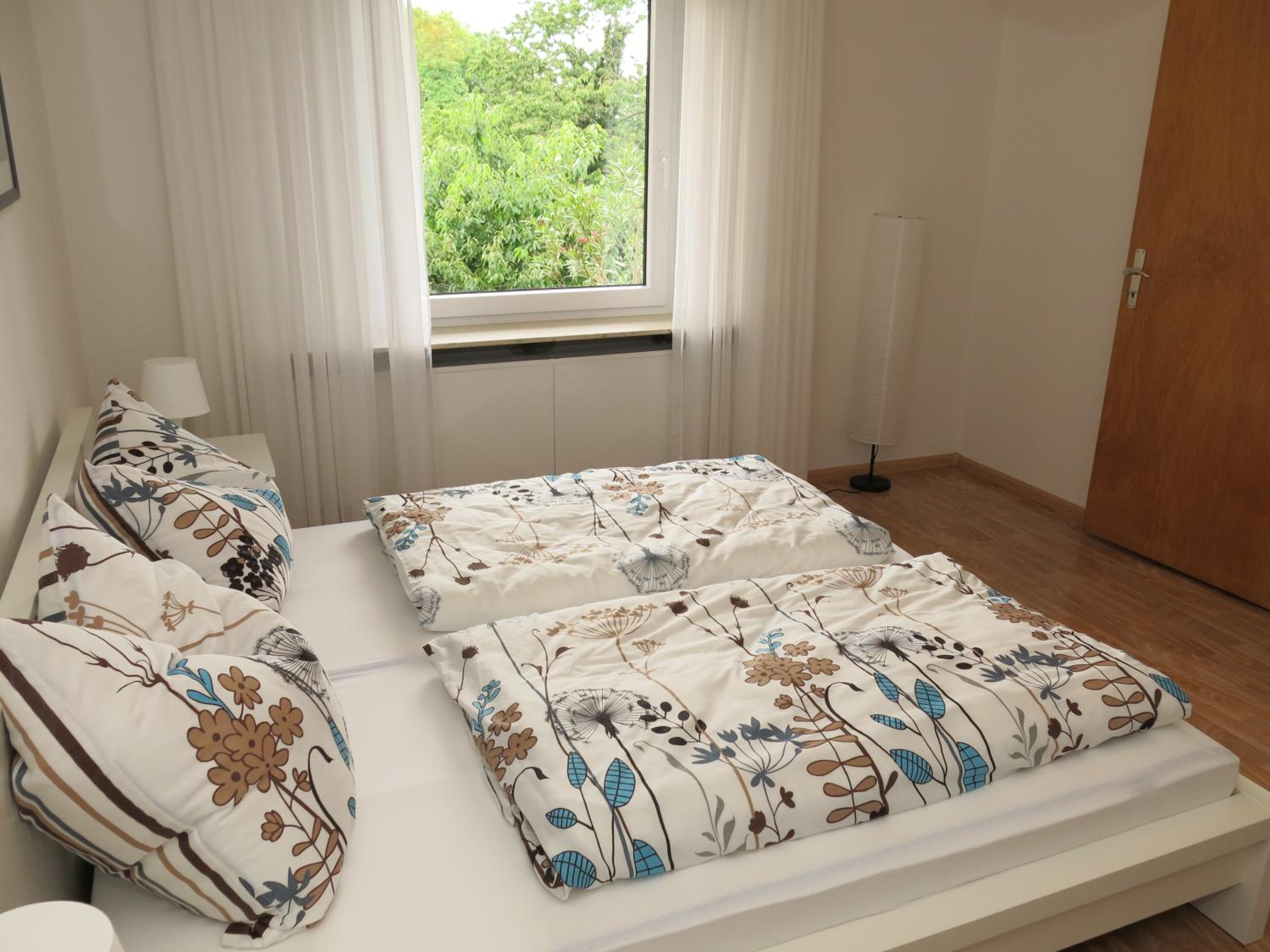 Two-Bedroom Apartment - Photo 6