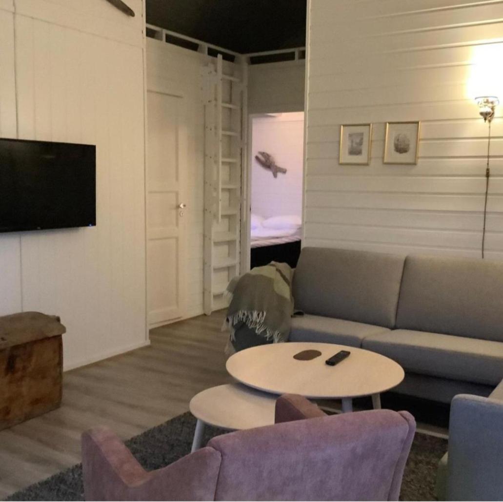 Two-Bedroom House photo 2