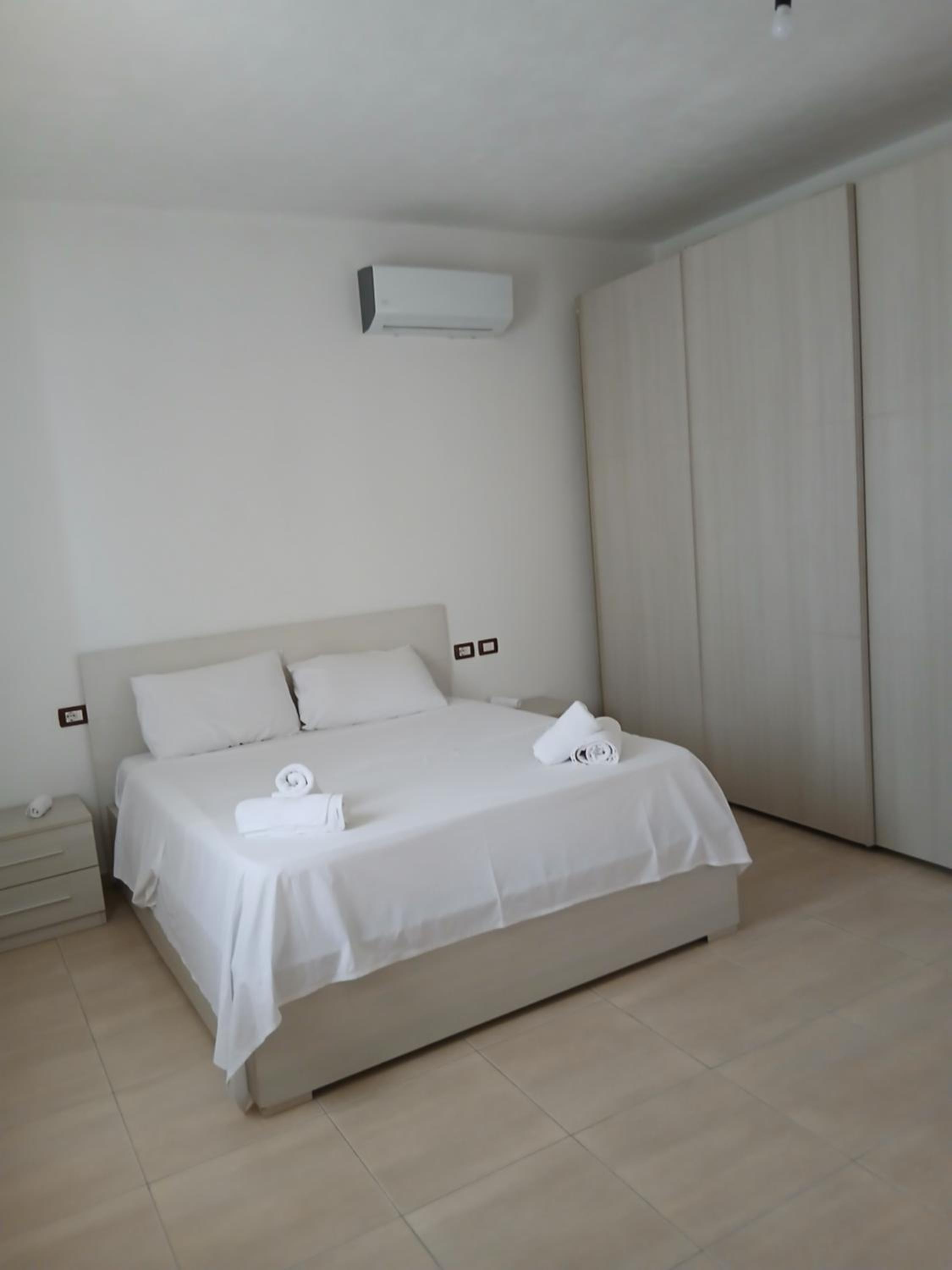 Two-Bedroom Deluxe Apartment