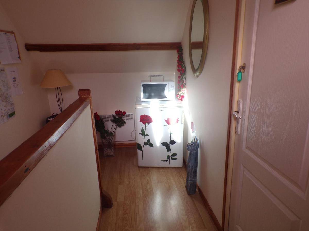 Executive Queen Room with One Queen Bed and Two Twin Beds photo 1
