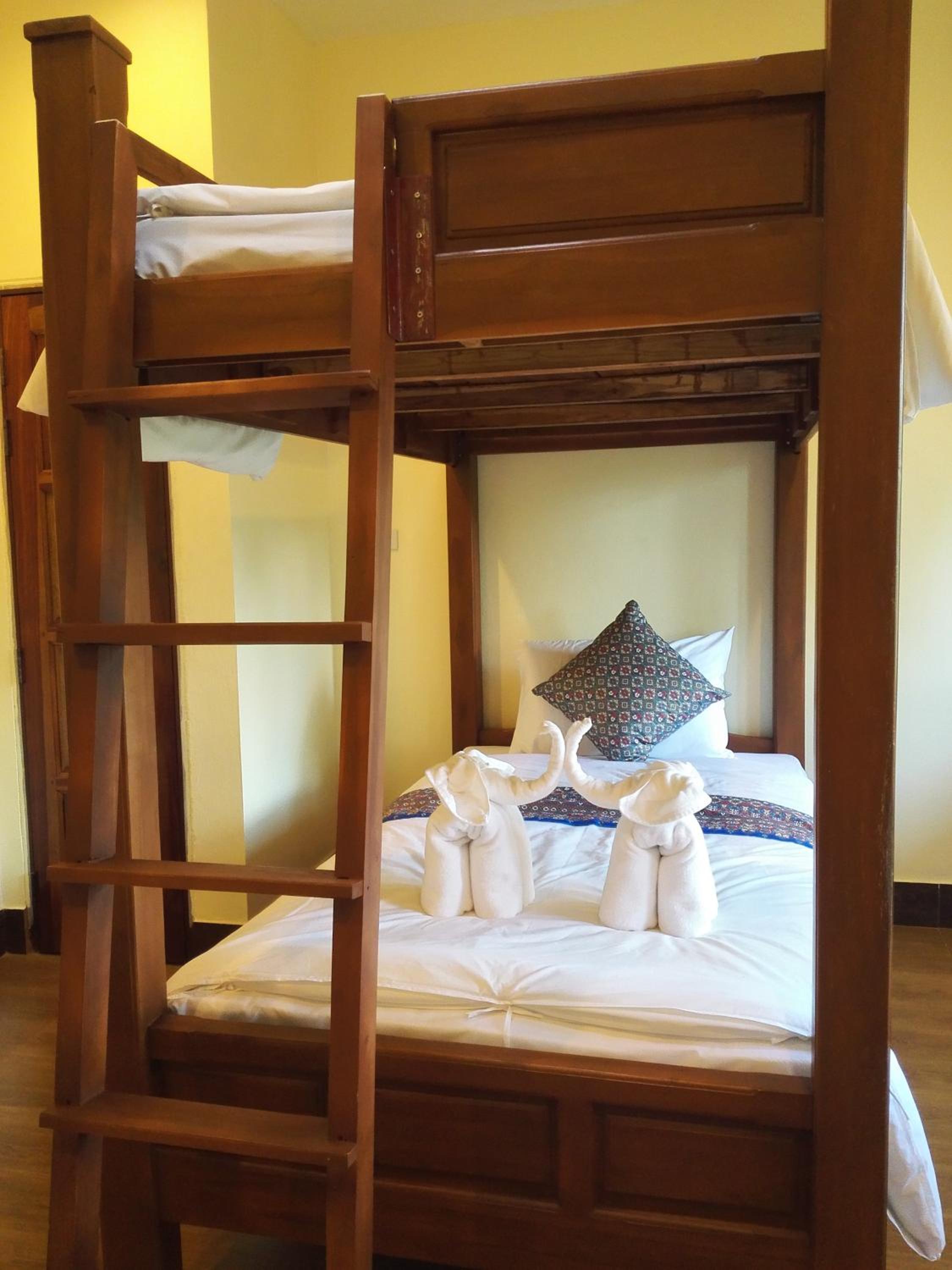 Standard Triple Room with Bunk Bed - Photo 1