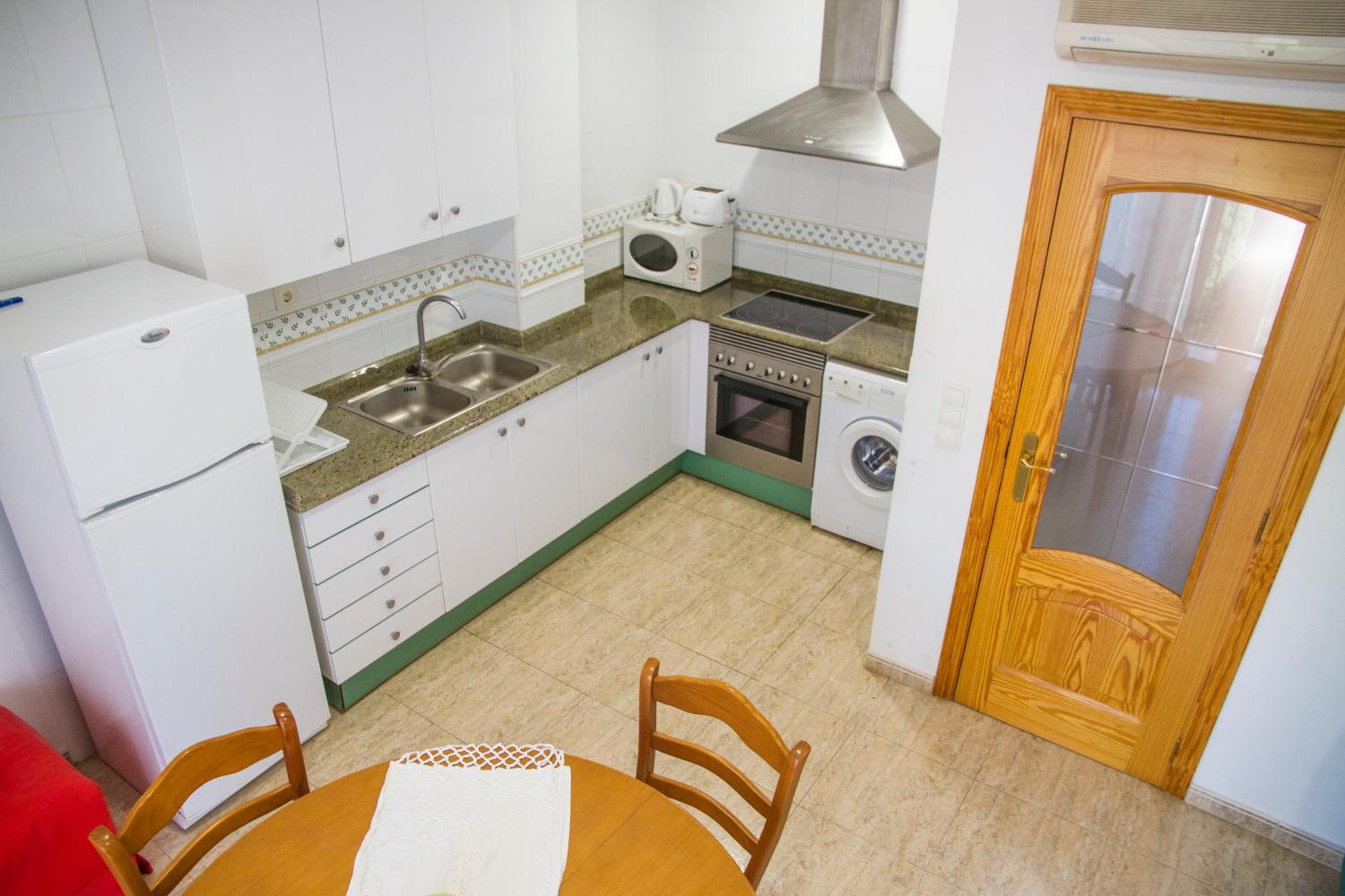 Two-Bedroom Apartment with Balcony photo 2