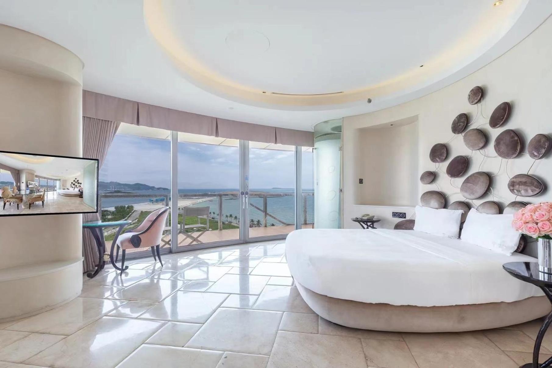 Twin Room with Sea View