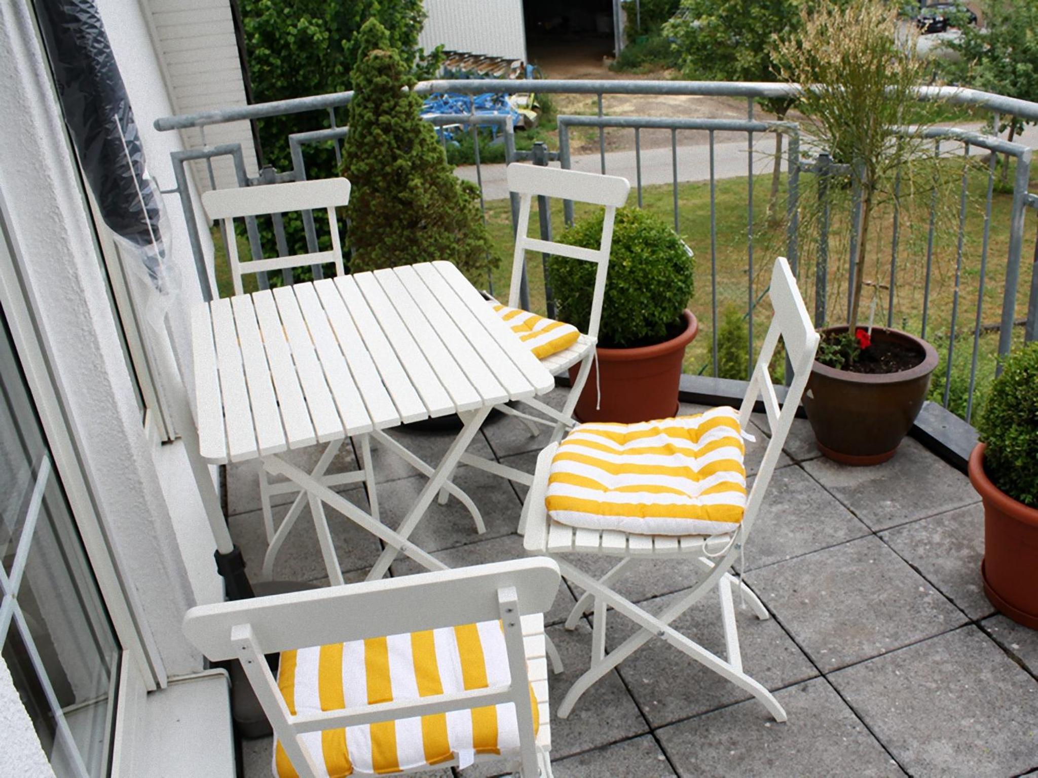 Apartment with Balcony - Photo 12