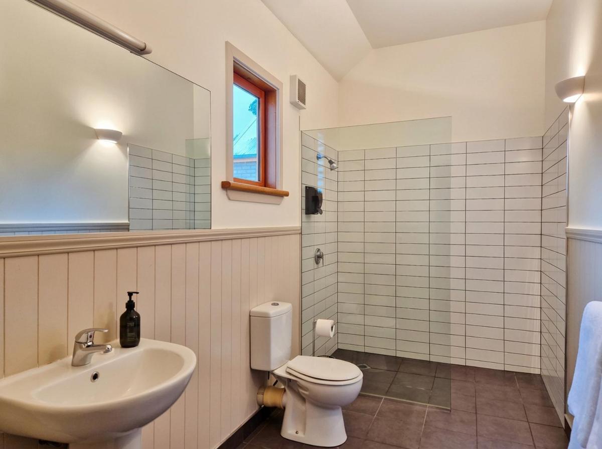 Two-Bedroom Family Apartment photo 3