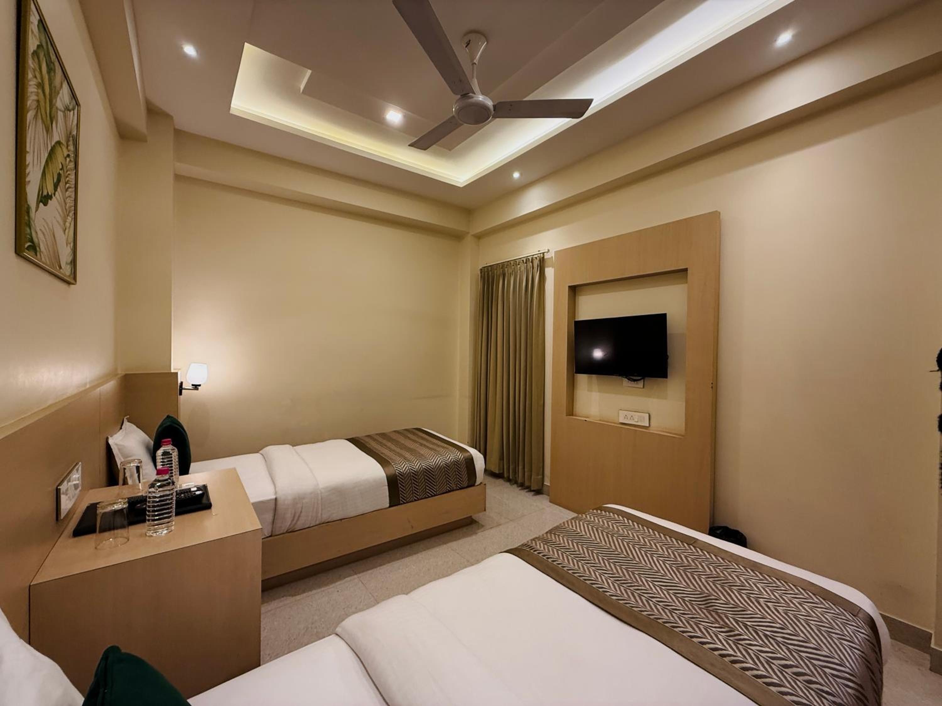 Deluxe Twin Room - Photo 5