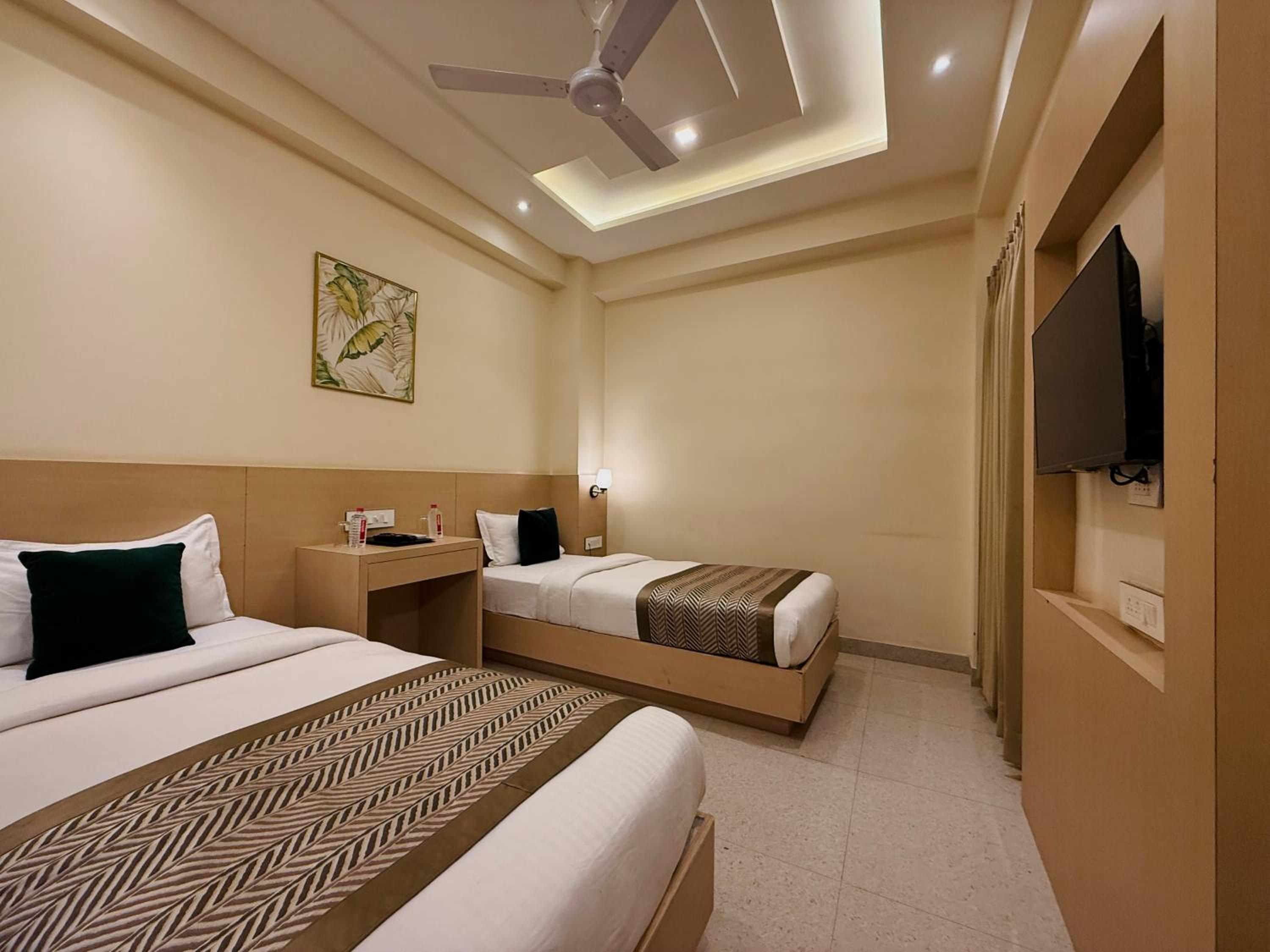 Deluxe Twin Room - Photo 6