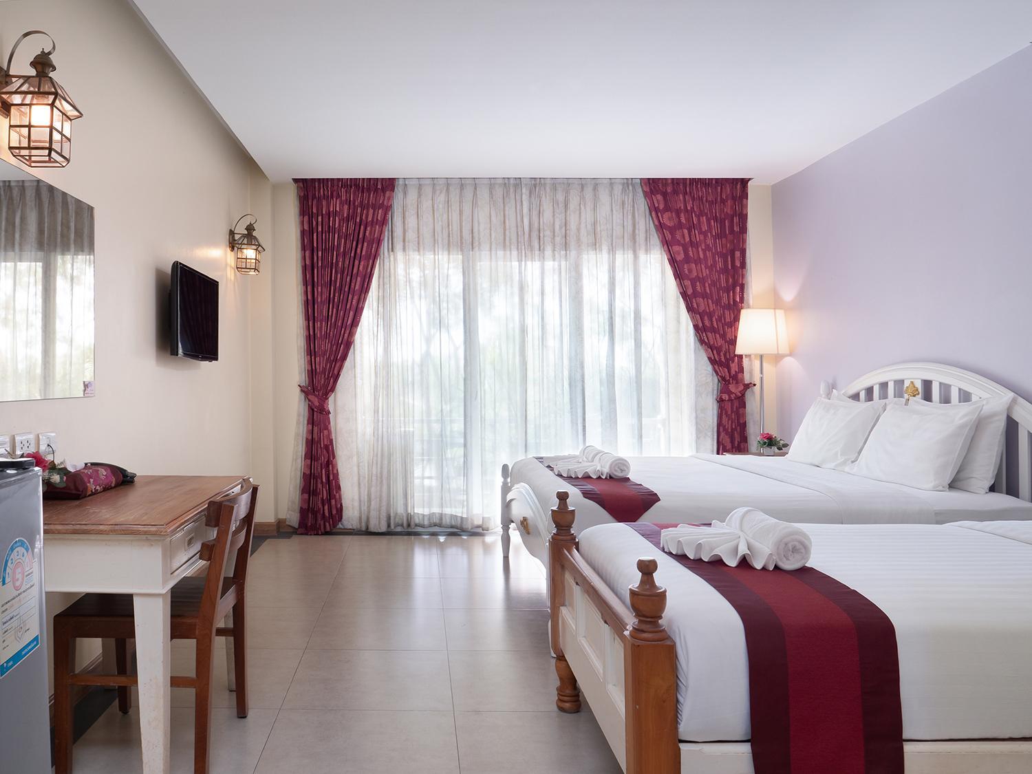 Deluxe Triple Room