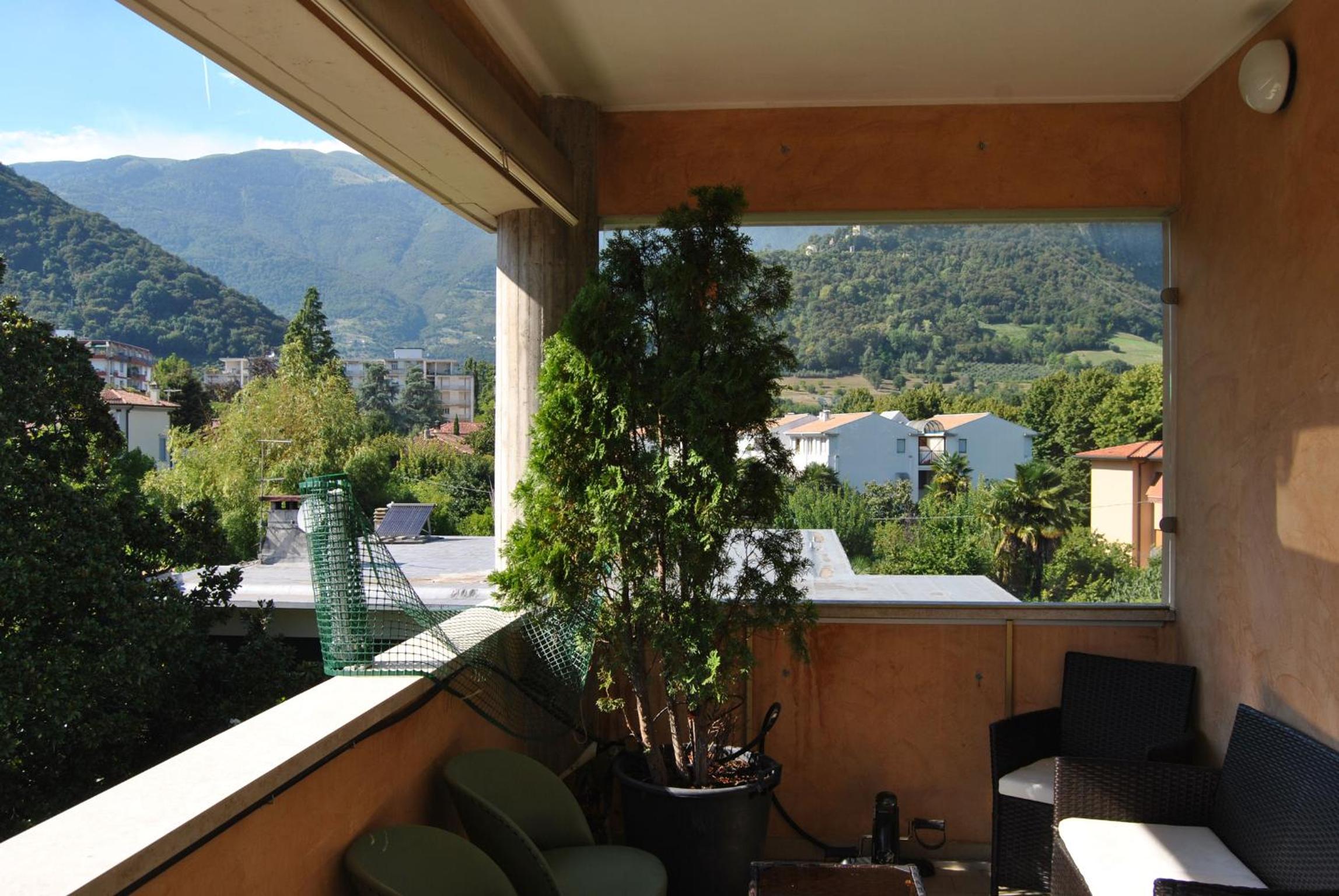 One-Bedroom Apartment - Via Virgilio photo 2