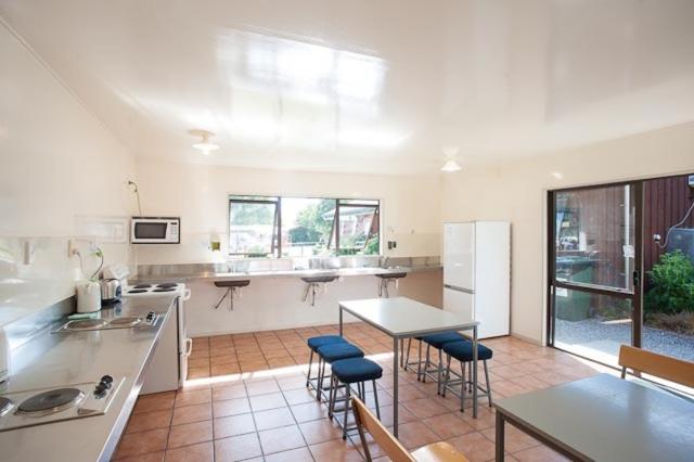 Standard Unit - Sleeps 4 photo 2
